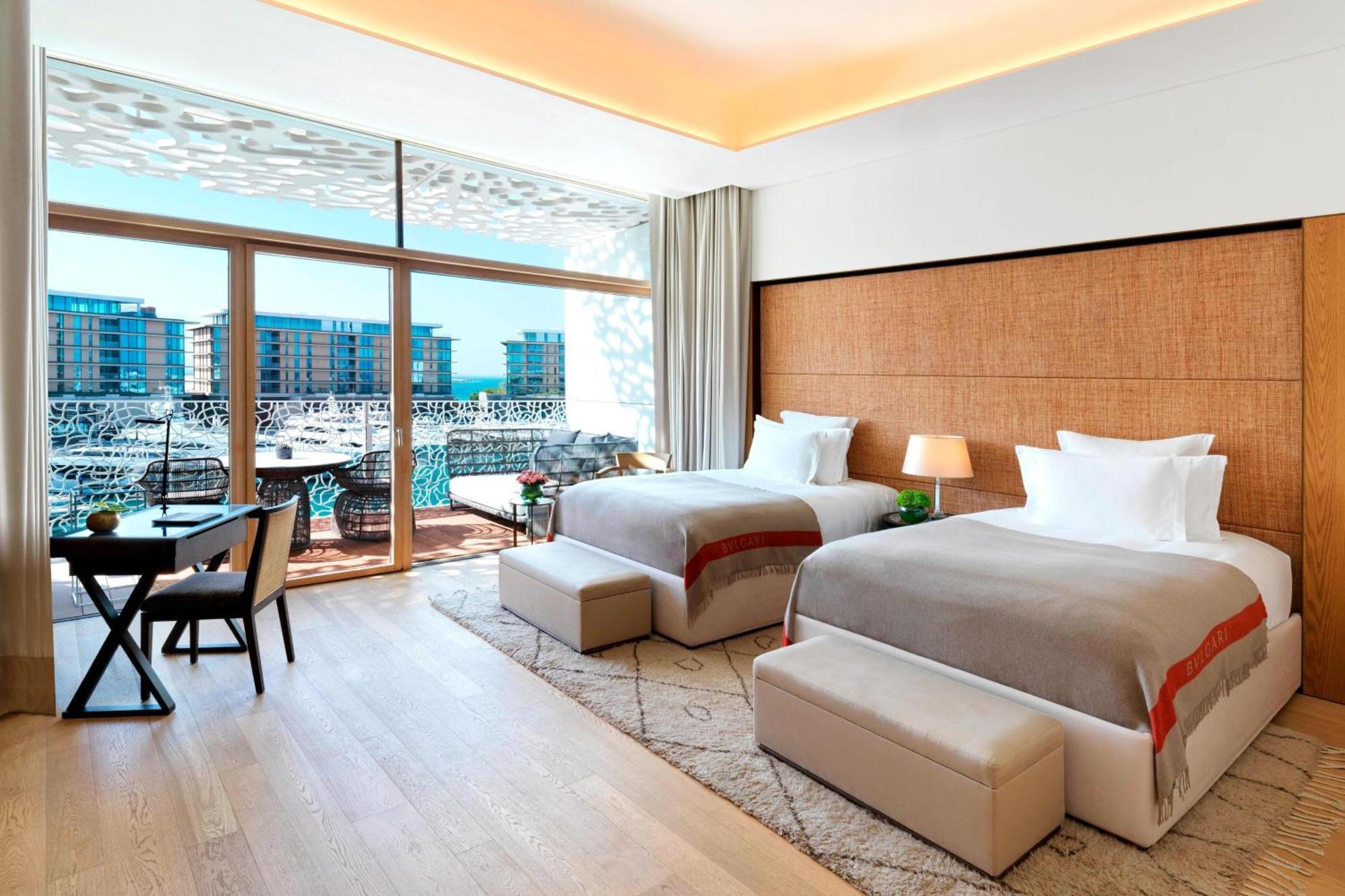 Superior Room 2 Queen Beds Balcony