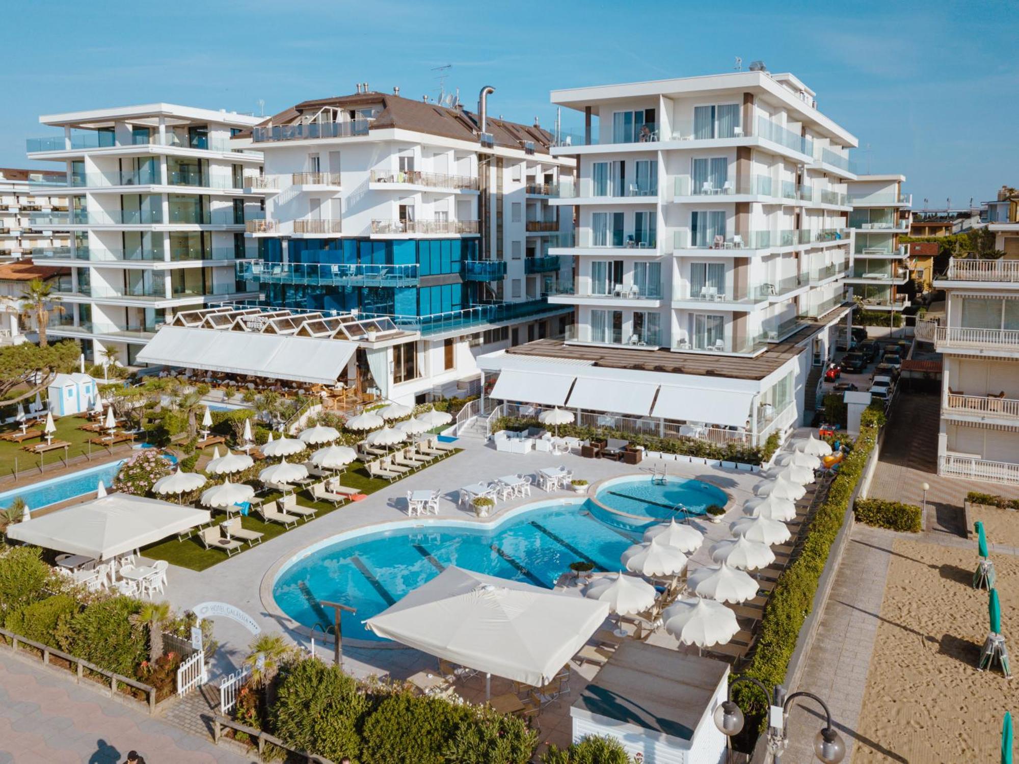 Standard Triple Room Side Sea View