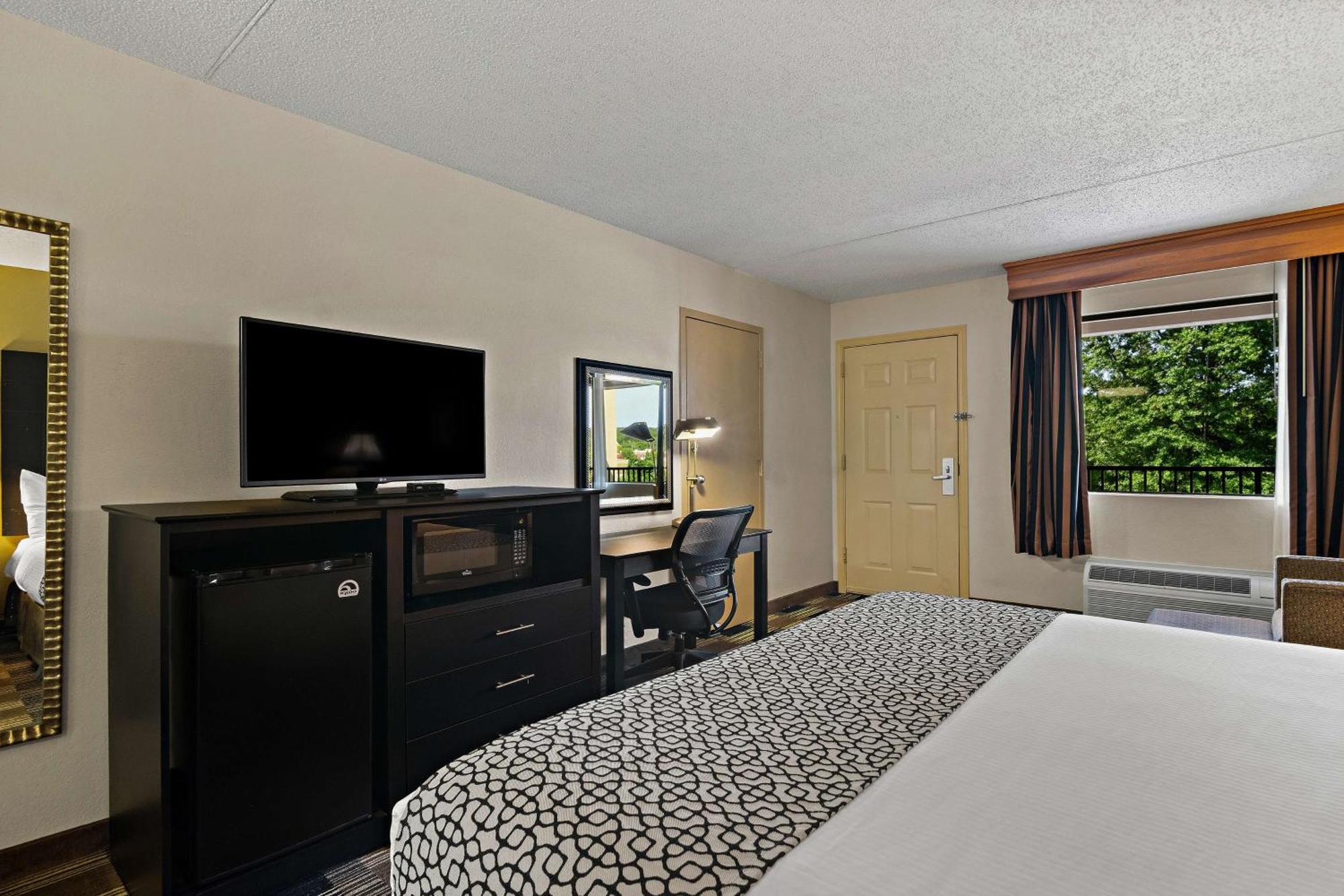 King Room - Non-Smoking