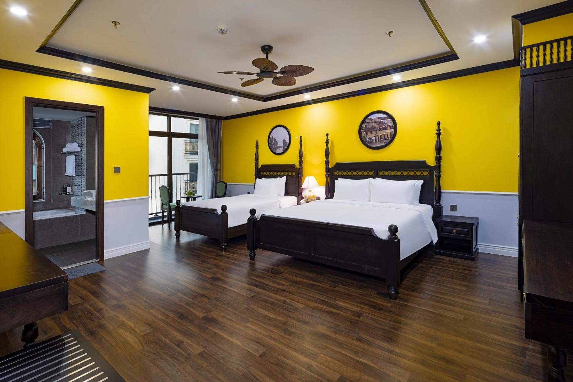 Triple Room with City View