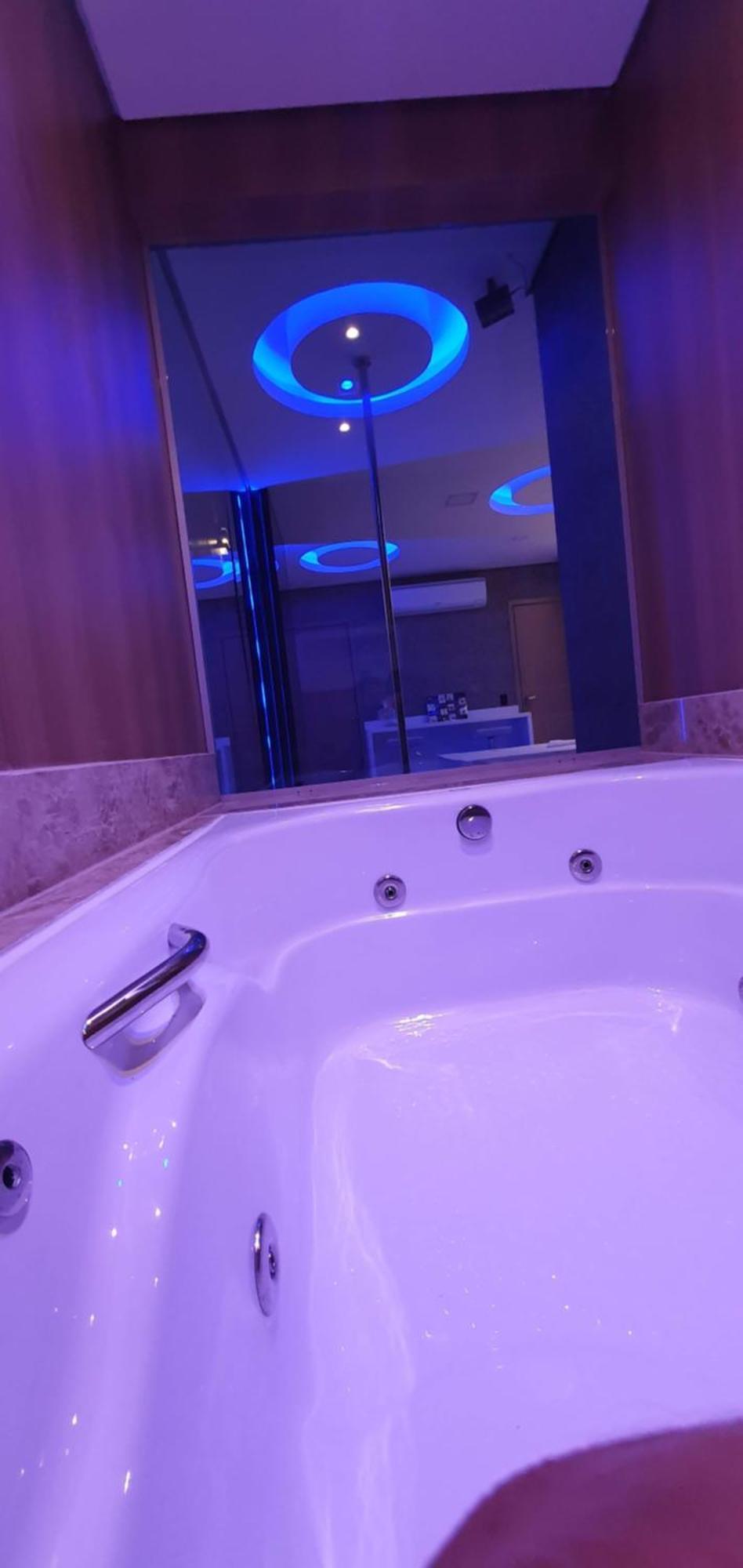 Deluxe Suite Spa Bath,1550665438:JPEG