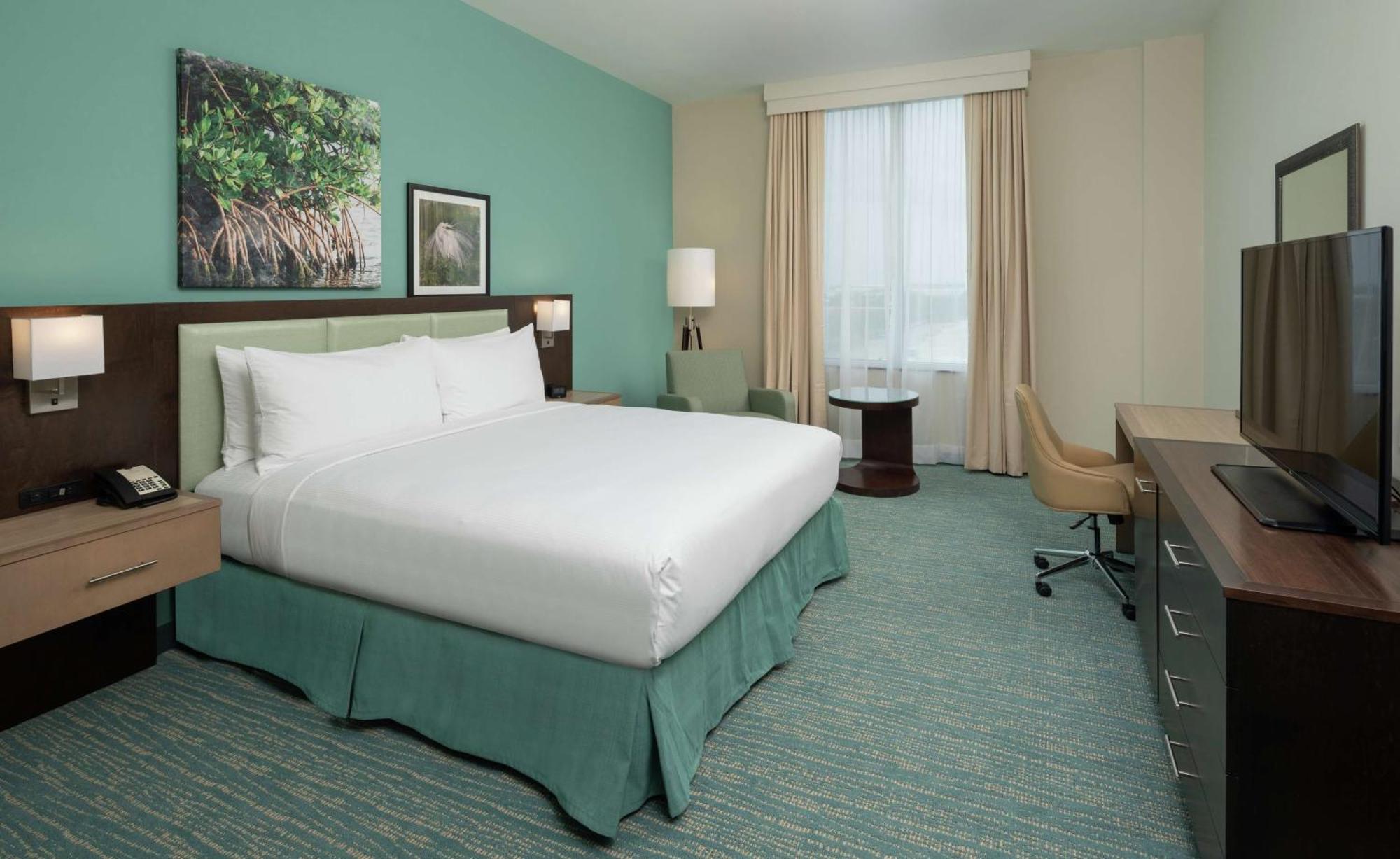 One-Bedroom King Suite,1552169053:JPEG