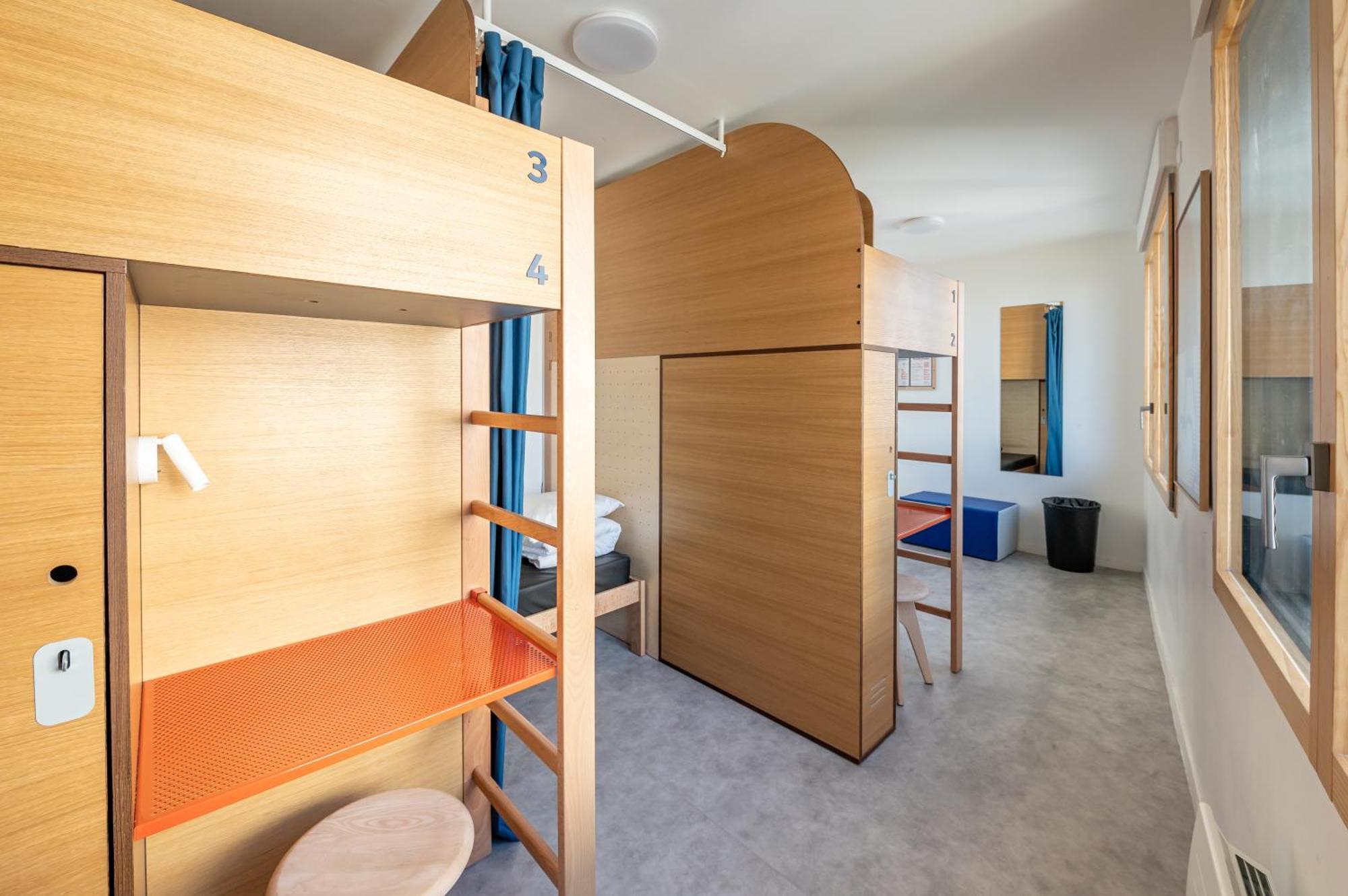 Single Bed 4-Bed Dormitory Room