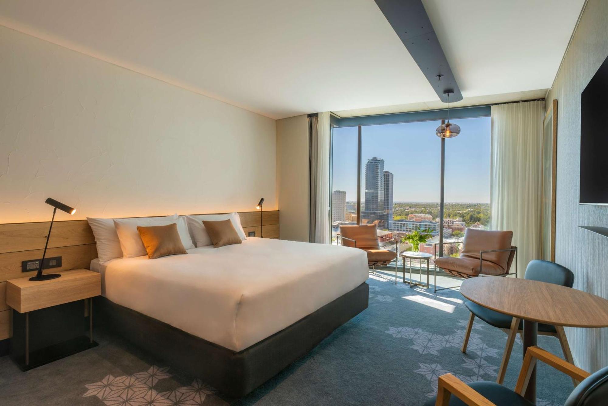 Premier Suite including nightly drink vouchers,1557131161:JPEG