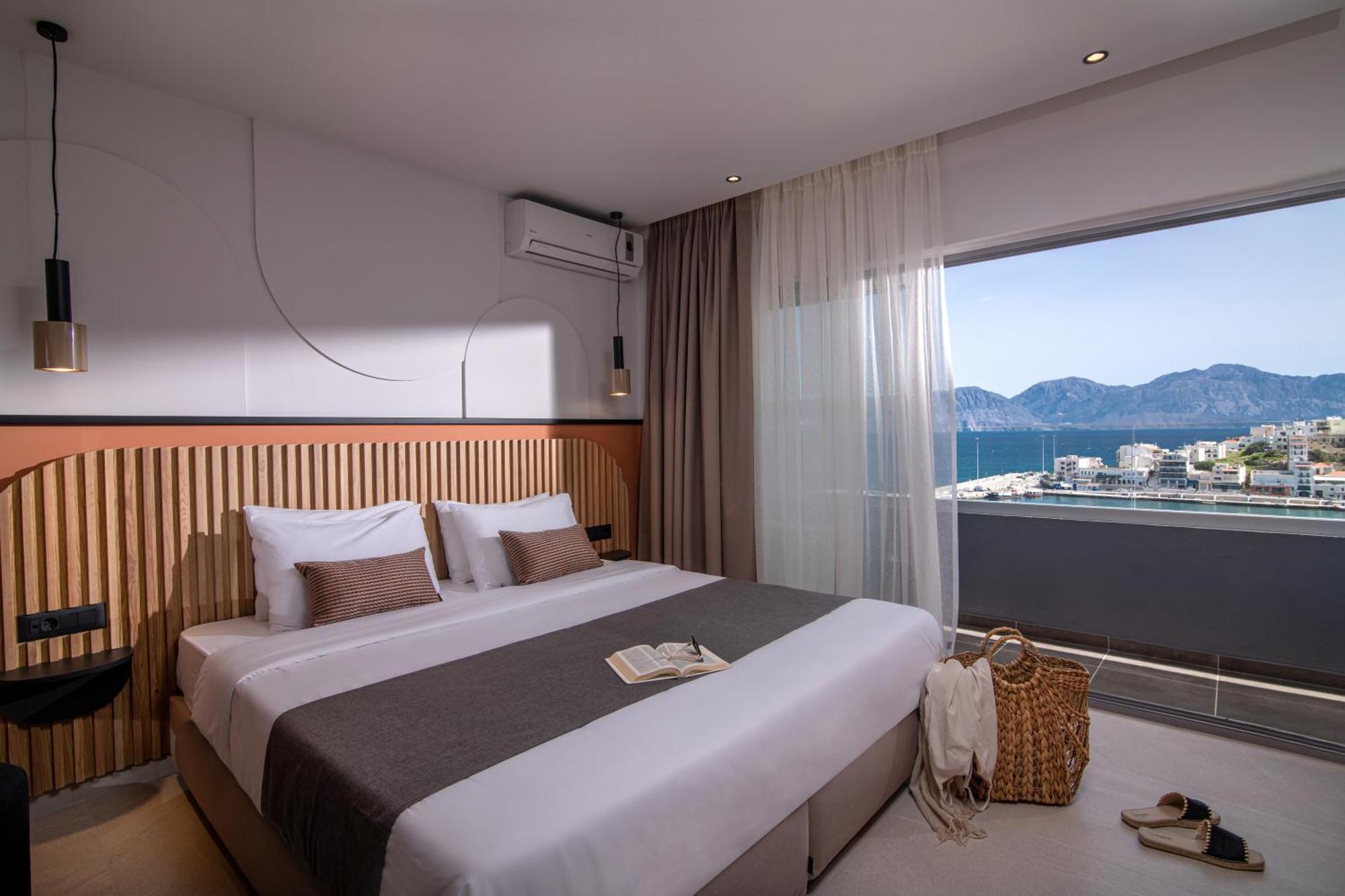 Double or Twin Room with Side Sea View