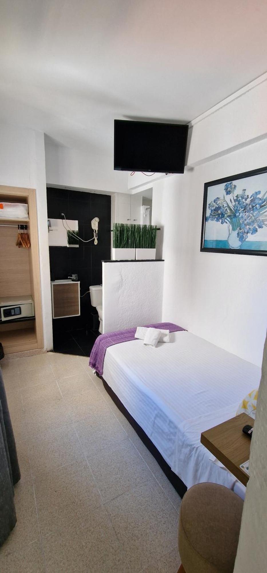 Single Room Annex Building