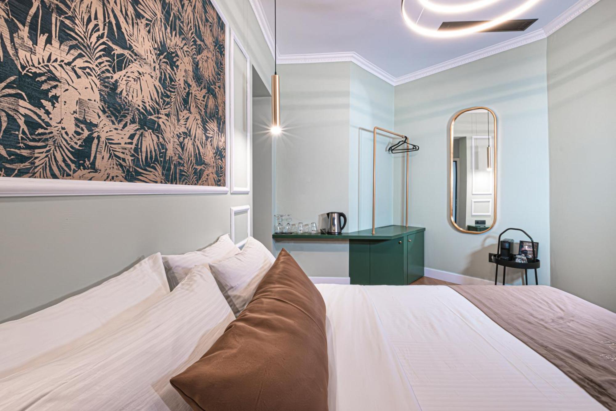 Premium Rooftop Room Terrace & Acropolis View