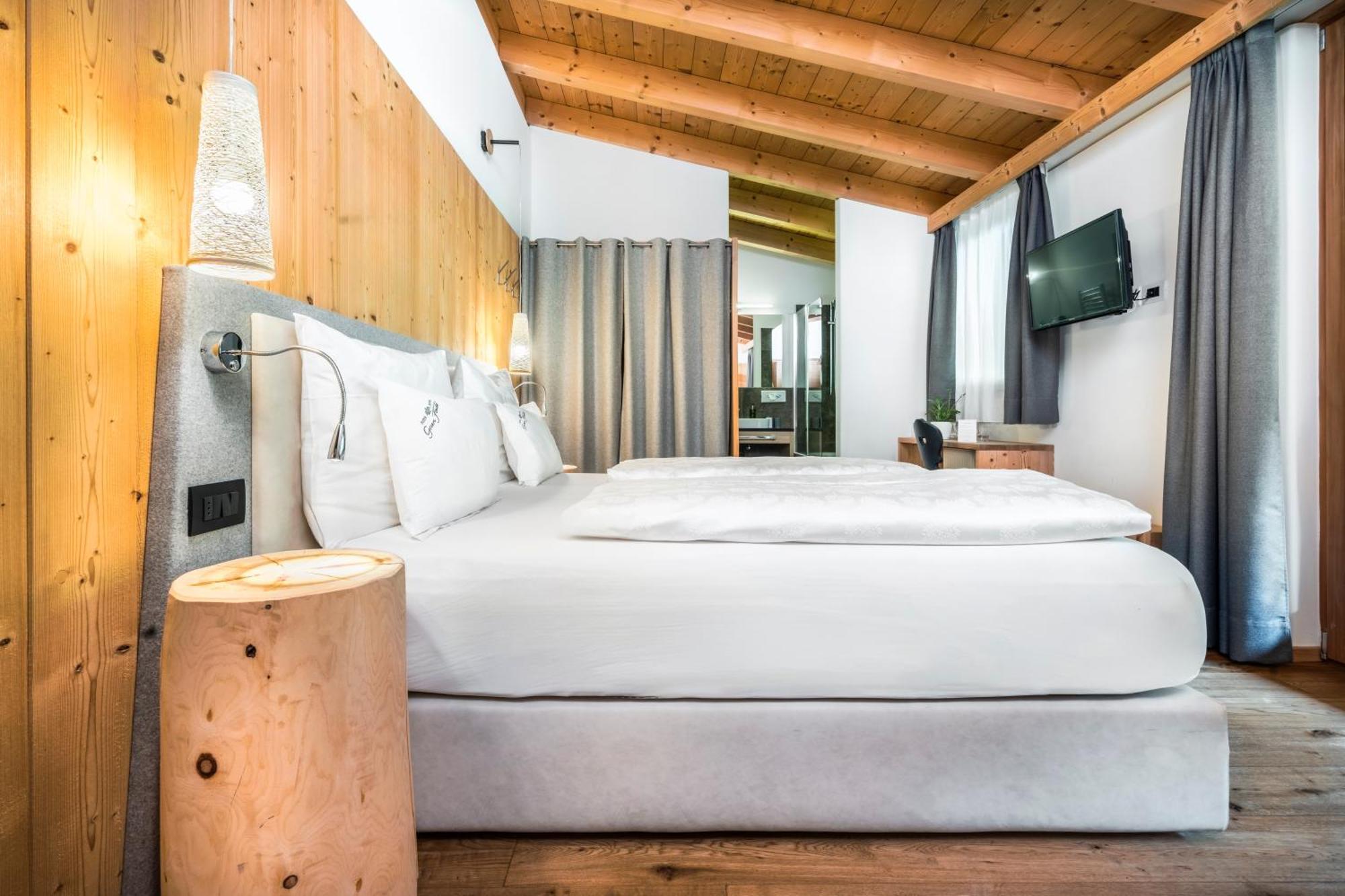 Doppelzimmer mit Gartenblick