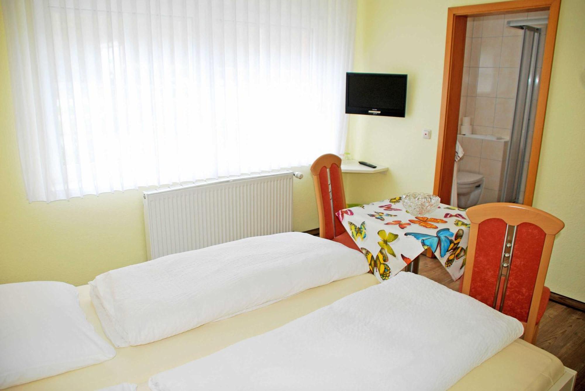 Double Room Private Bathroom