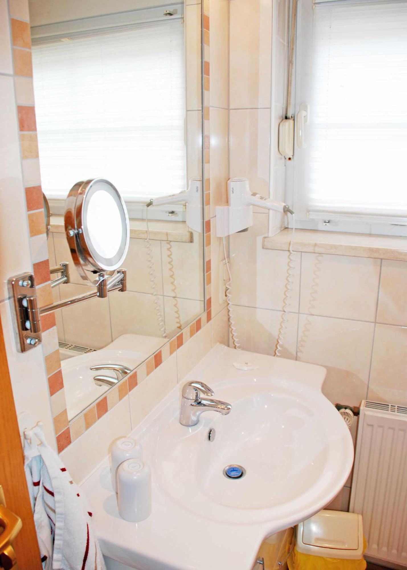 Double Room Private Bathroom