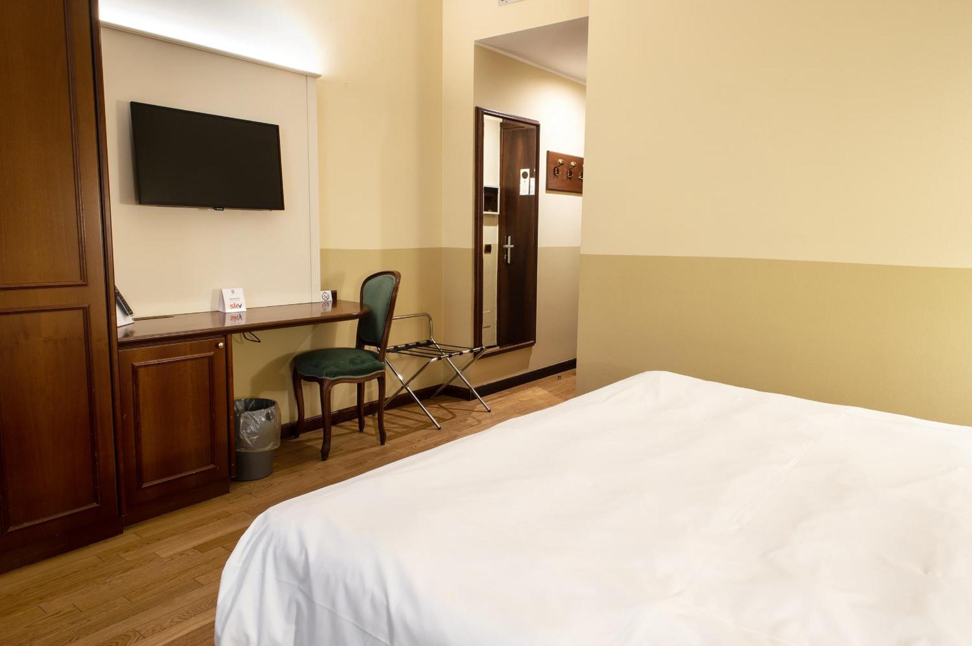 Double Room,1631545717:JPEG