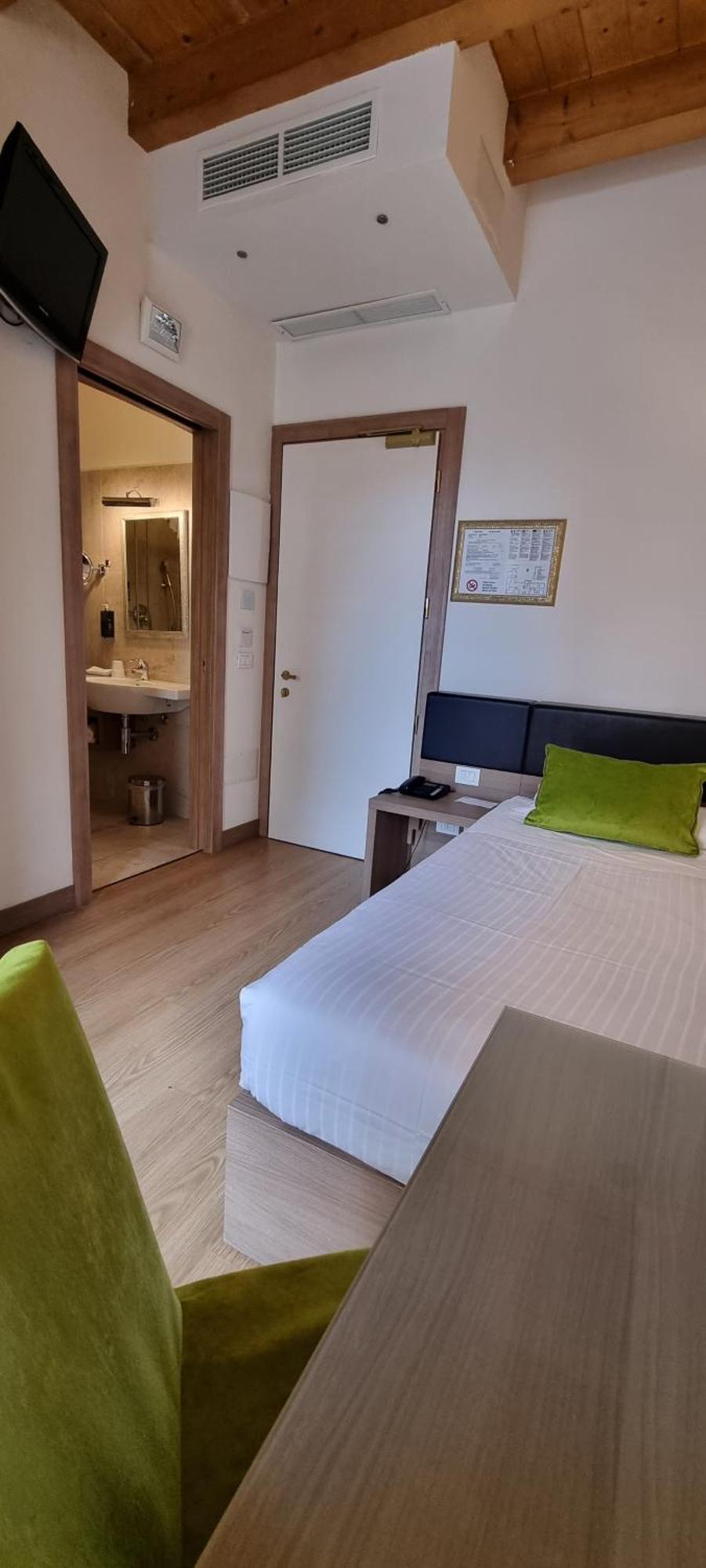 Single Room