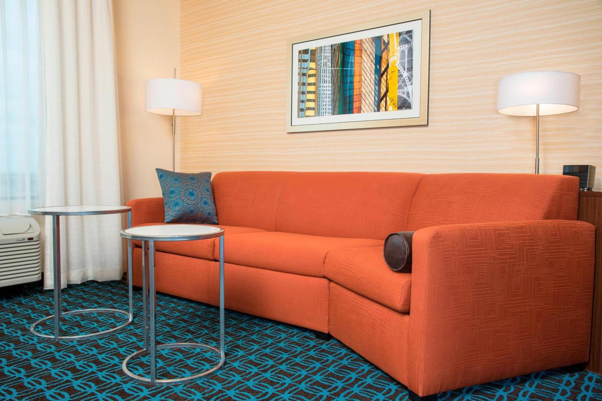 Large King Room with Sofa Bed - Hearing Accessible