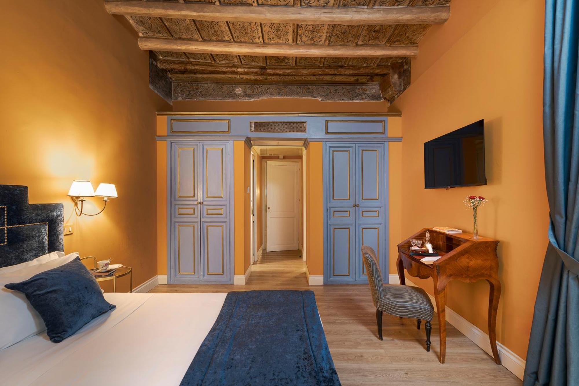 Deluxe Double or Twin Room Balcony