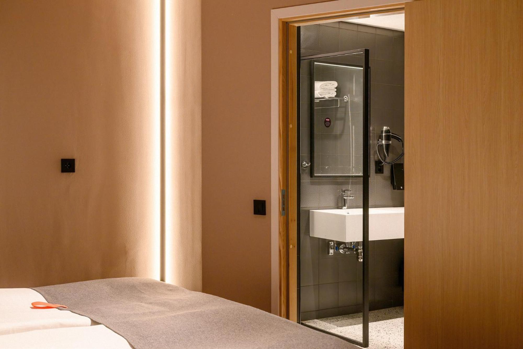 Small Double Room without window,1637556496:JPEG