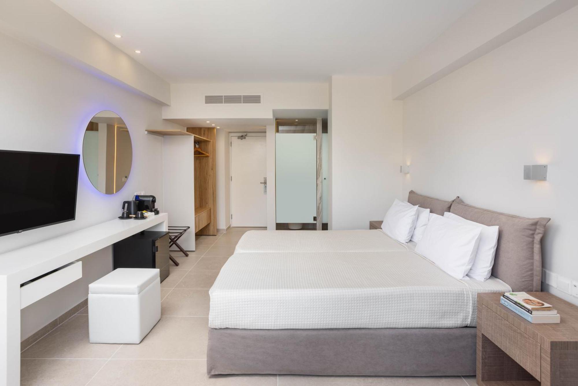 Double Premium Room Inland View