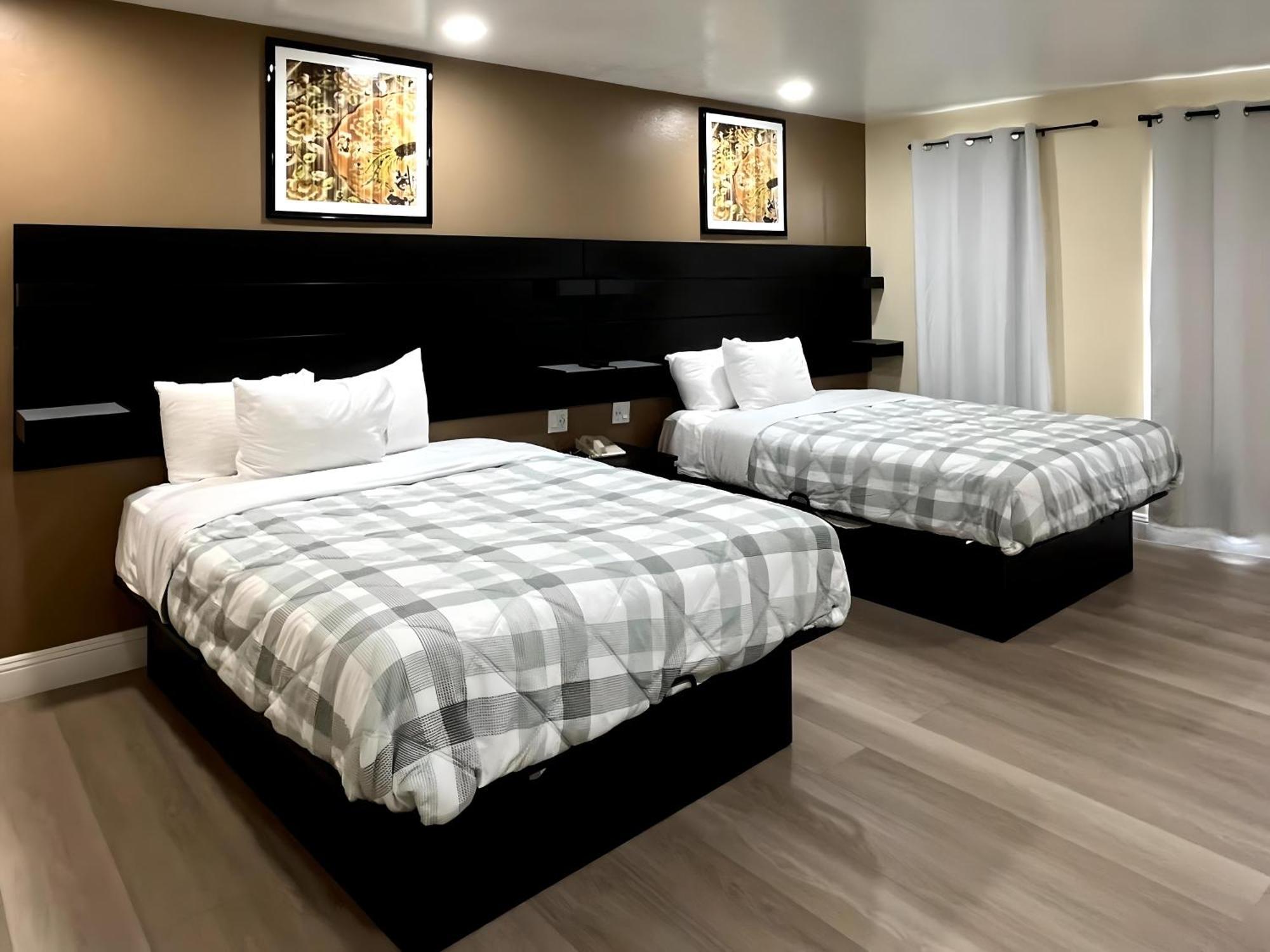 Chambre avec 2 Grands Lits Queen-Size