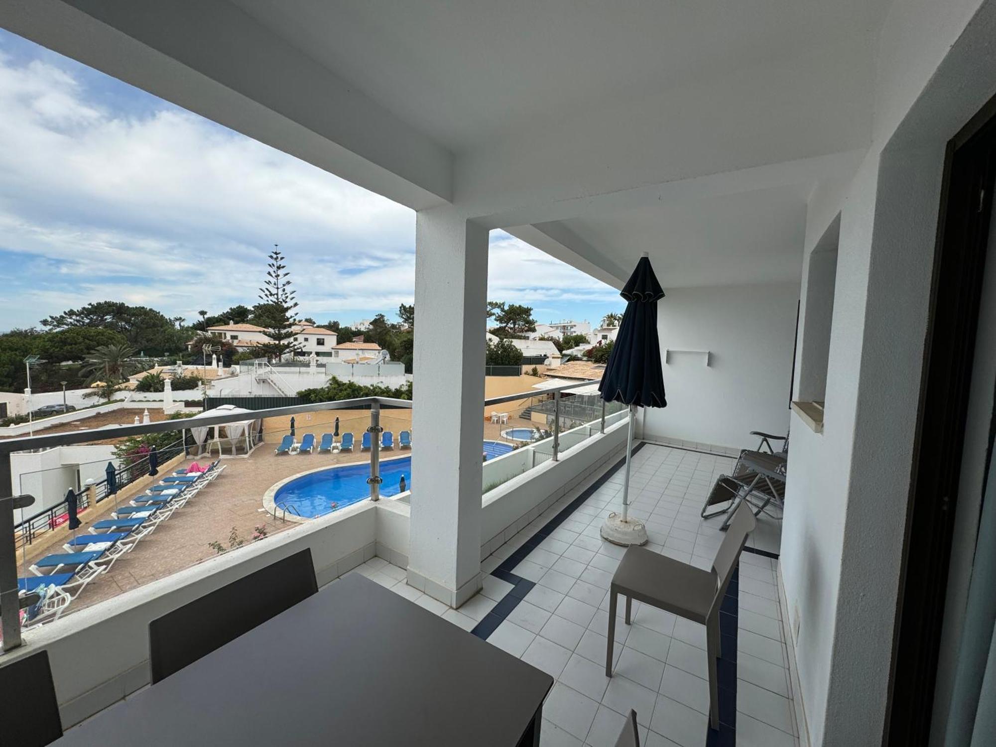 One-Bedroom Apartment Balcony or Terrace