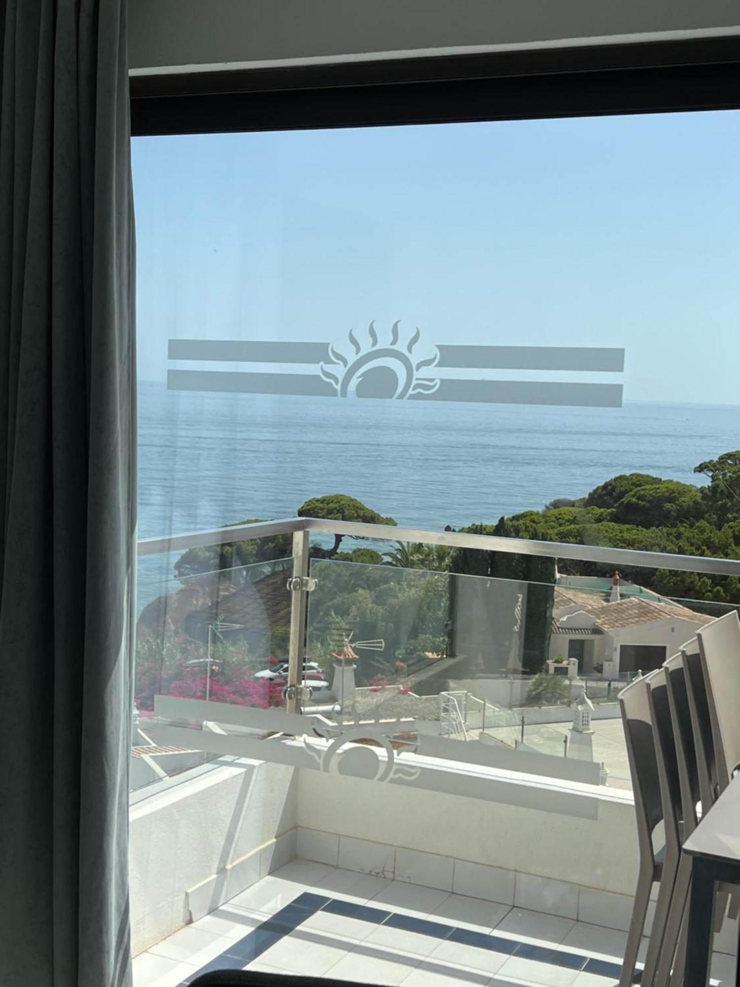 Studio Apartment Balcony or Terrace
