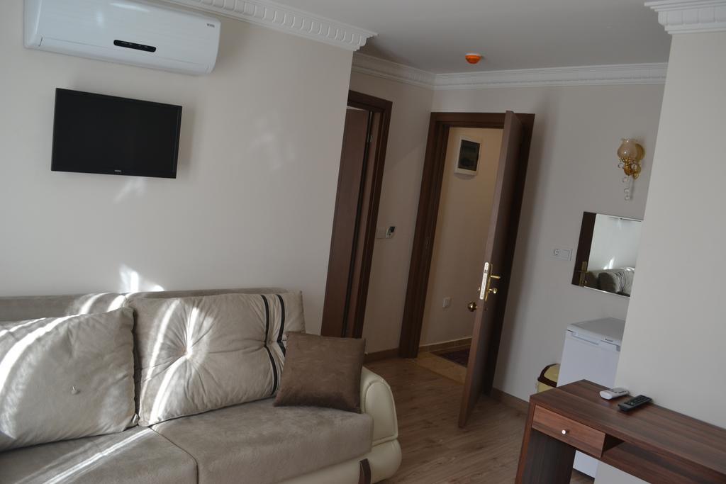 Suite Balcony,60589651:|0|0|Suite Balcony