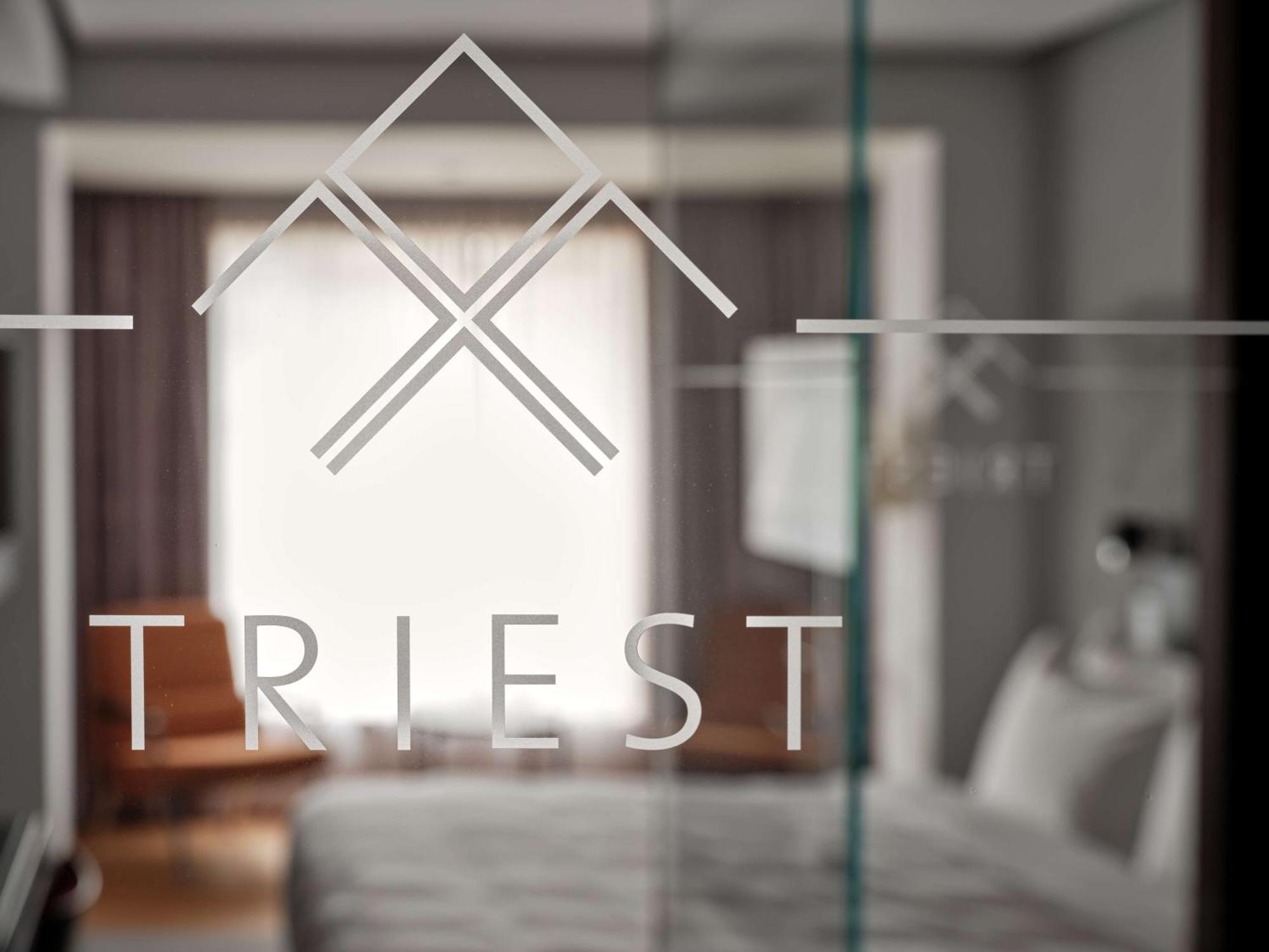 Superior Room,1666638380:JPEG