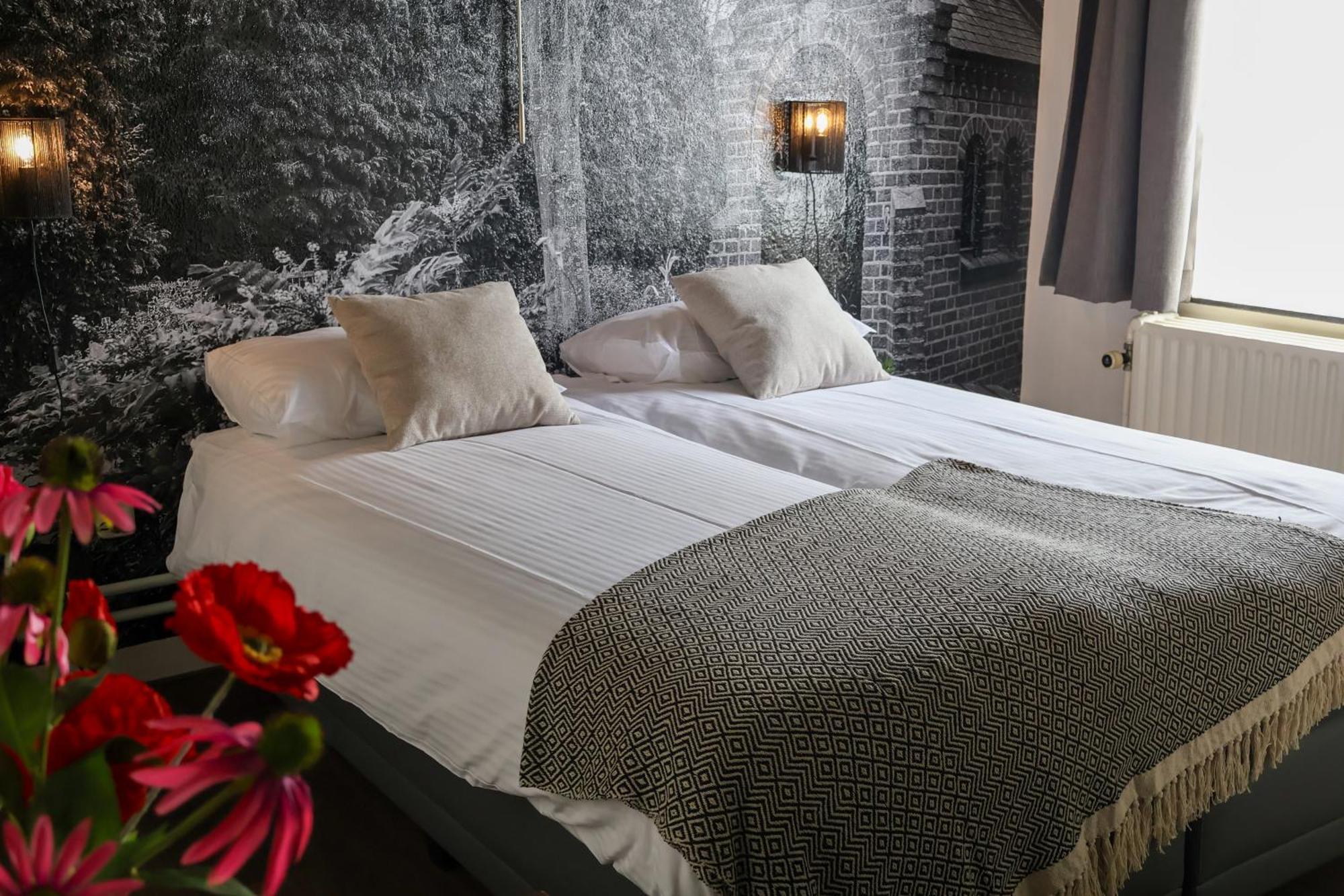 Tweepersoonskamer met 2 Aparte Bedden