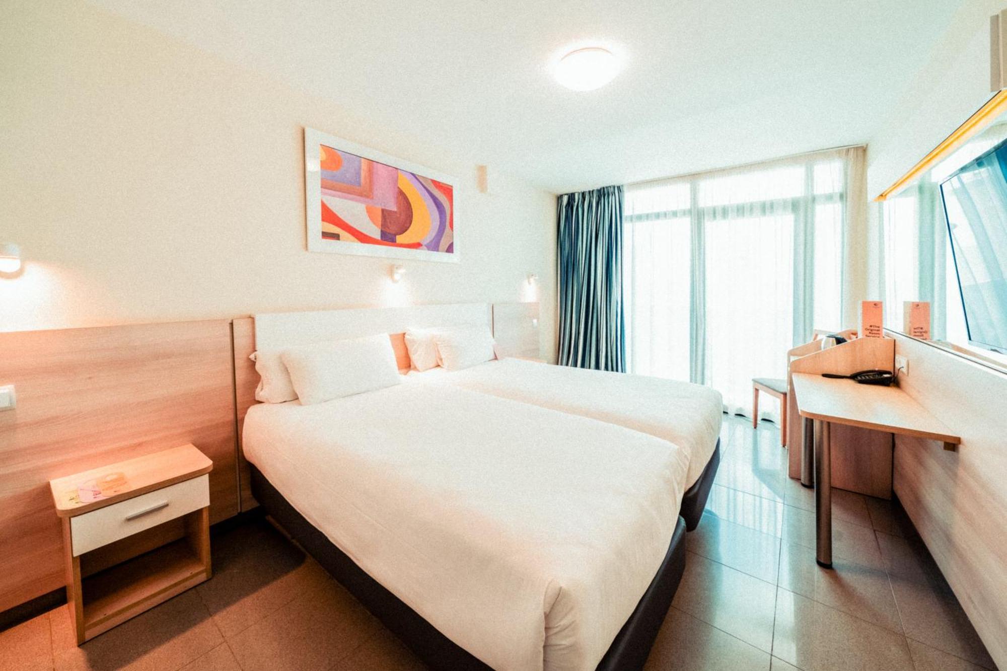 Room with Balcony 2 beds (2 Adults)