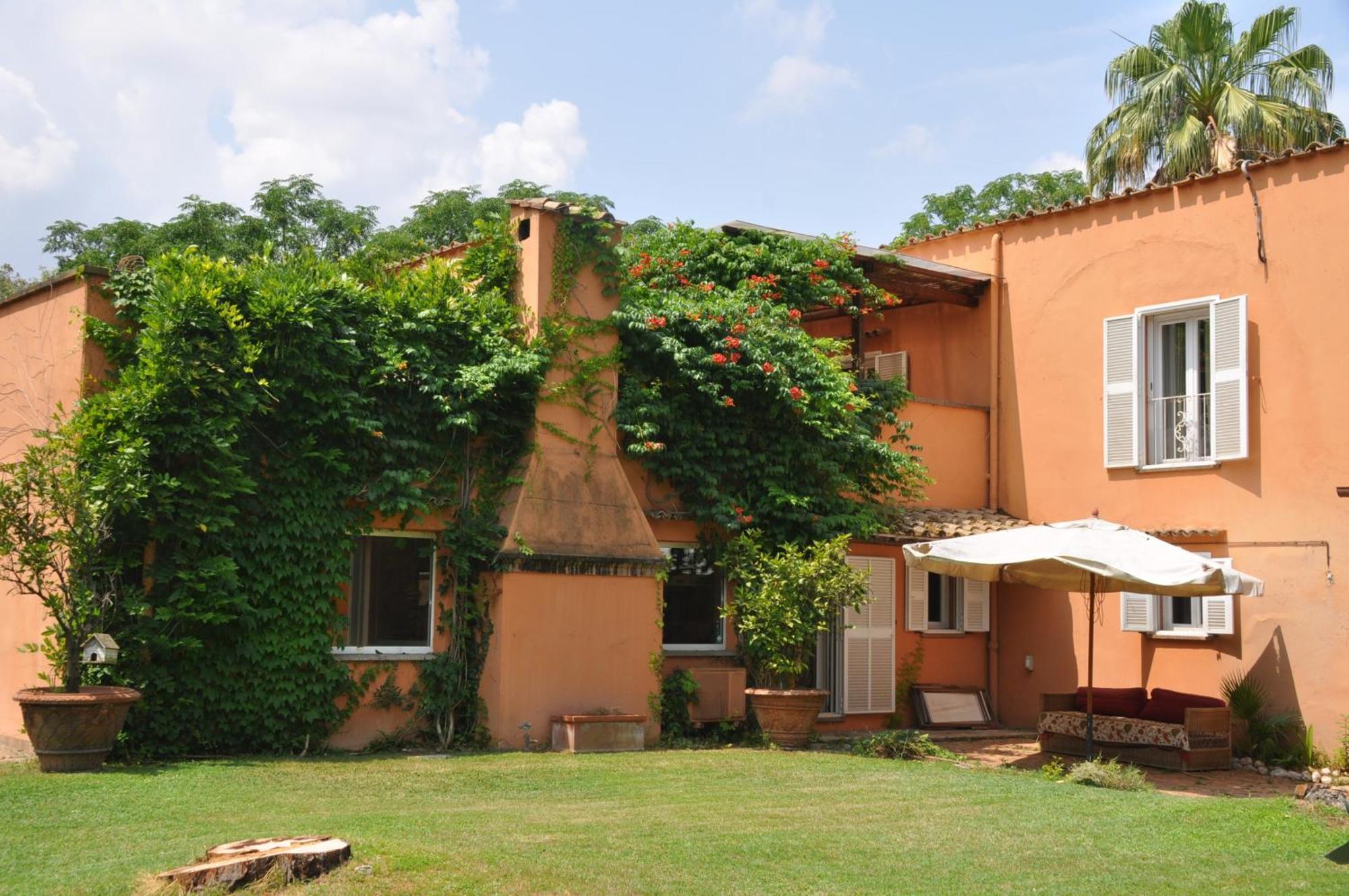 Villa