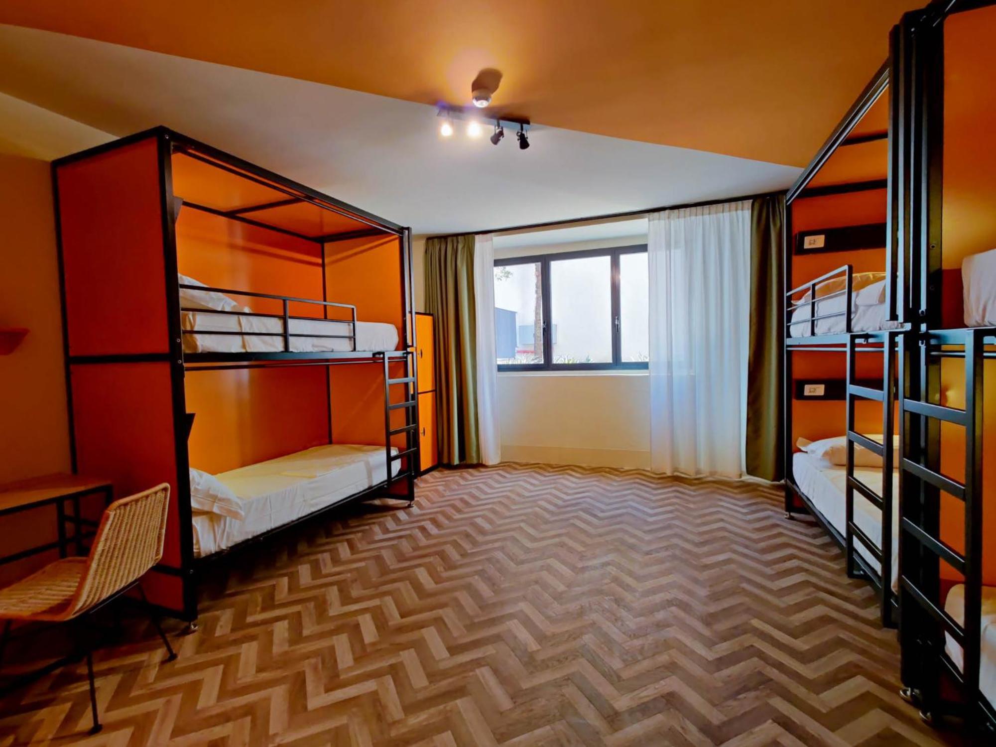 Bett im Frauenschlafsaal mit 6 Betten