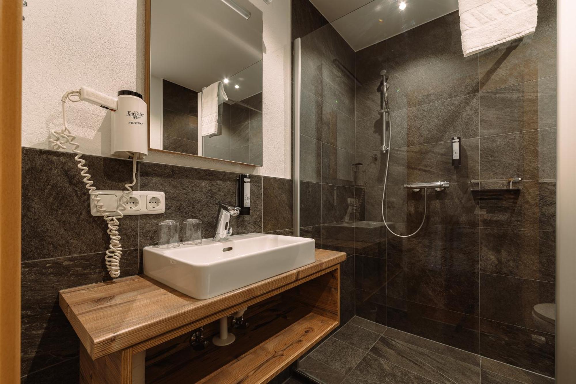 Double Room Mountain View