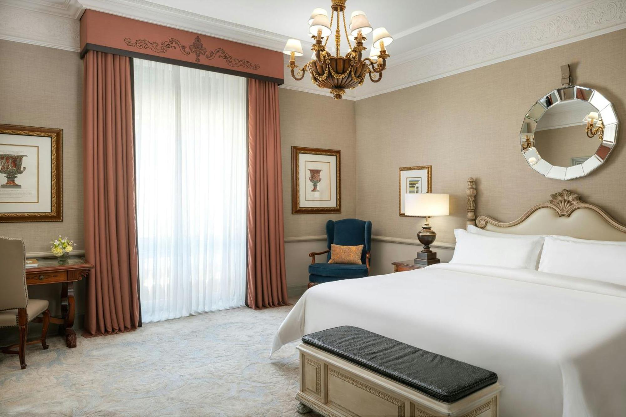 Deluxe King Room
