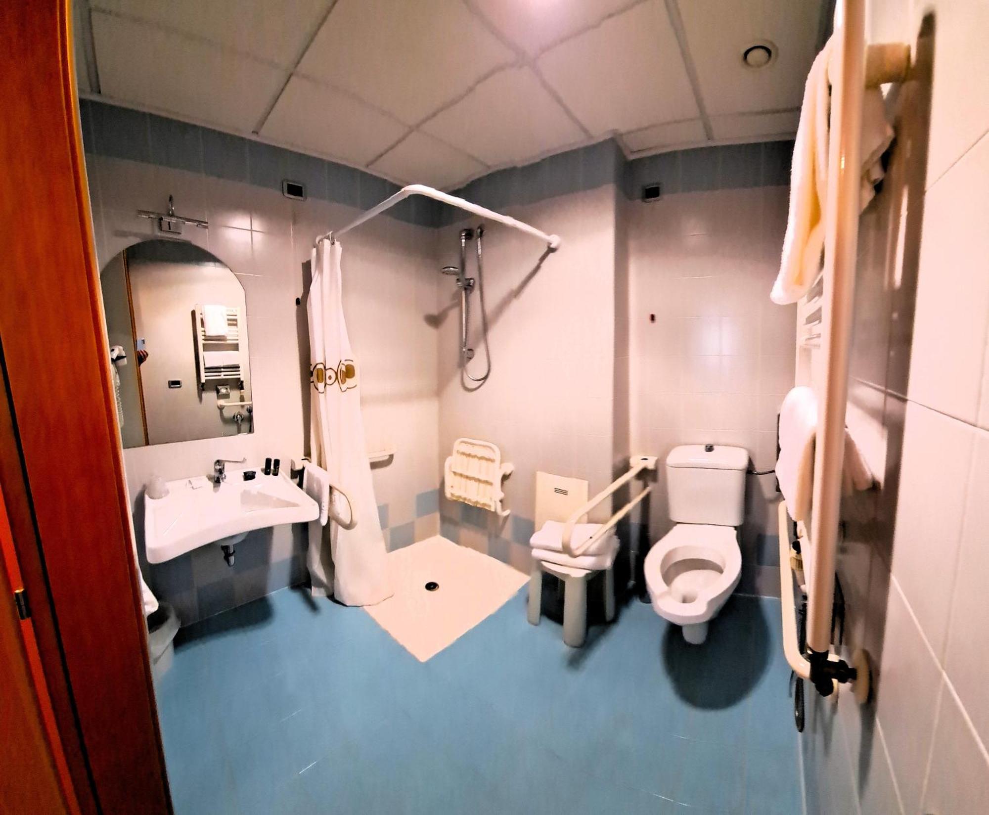 Double or Twin Room - Disability Access