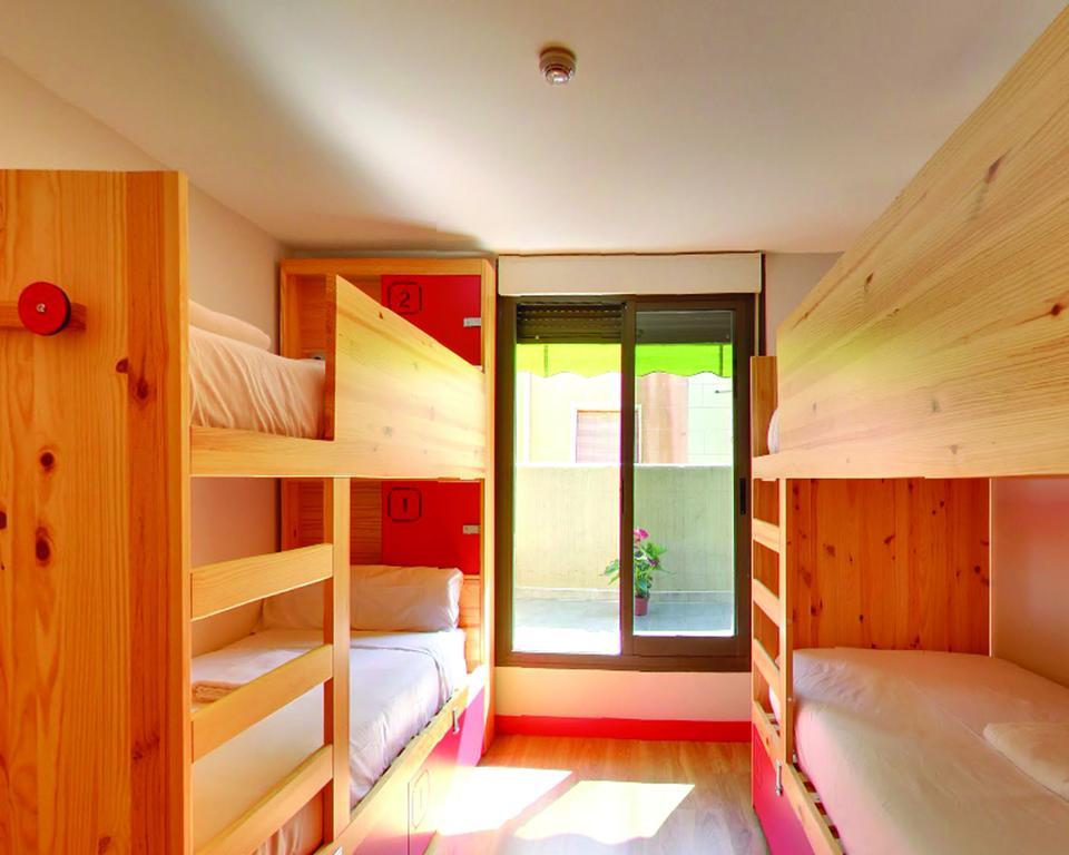 Cama en habitación compartida mixta de 4 camas