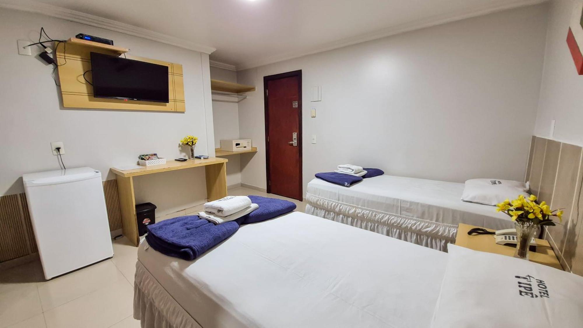 Quarto Twin Standard