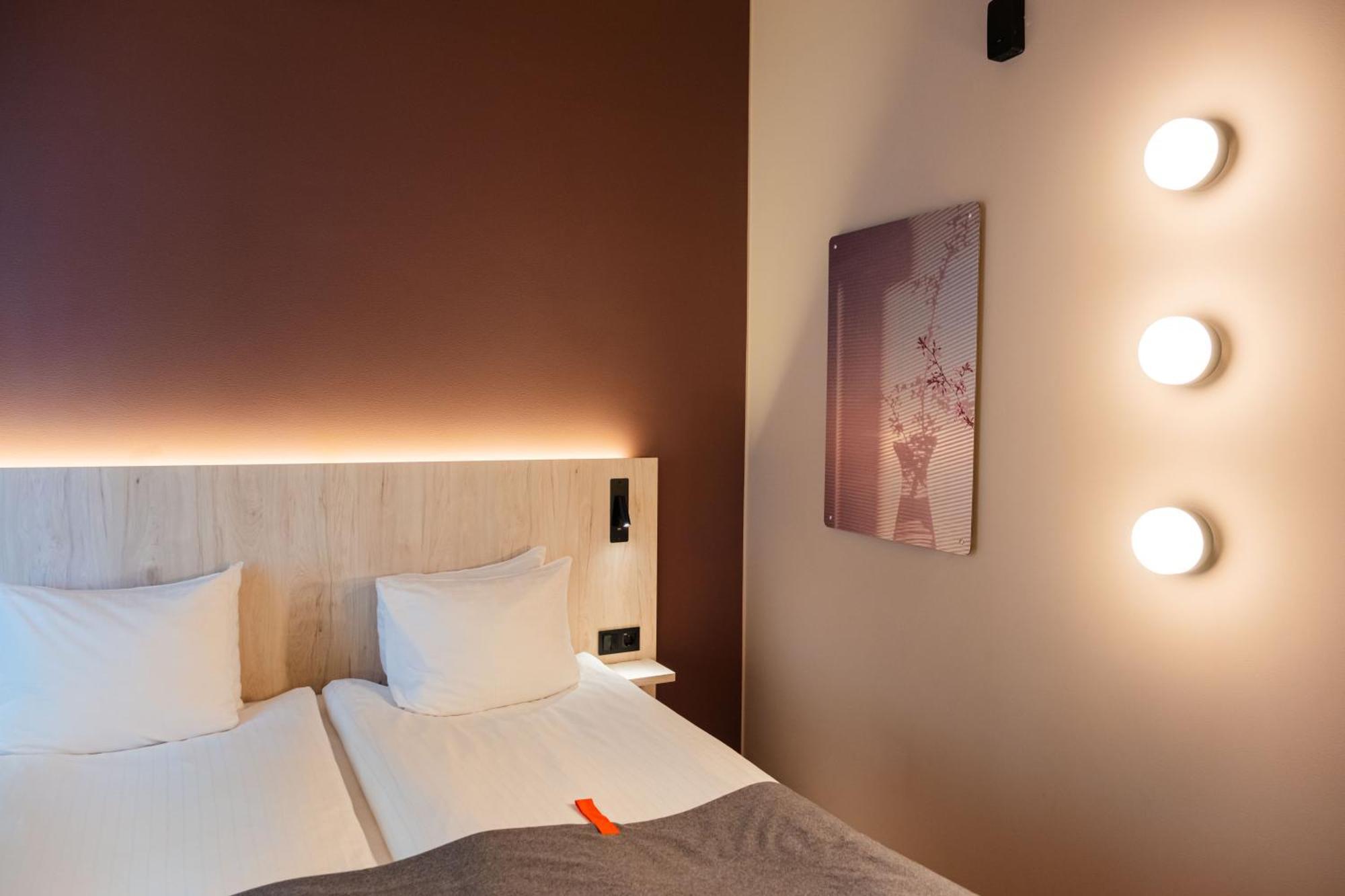 Small Double Room without window