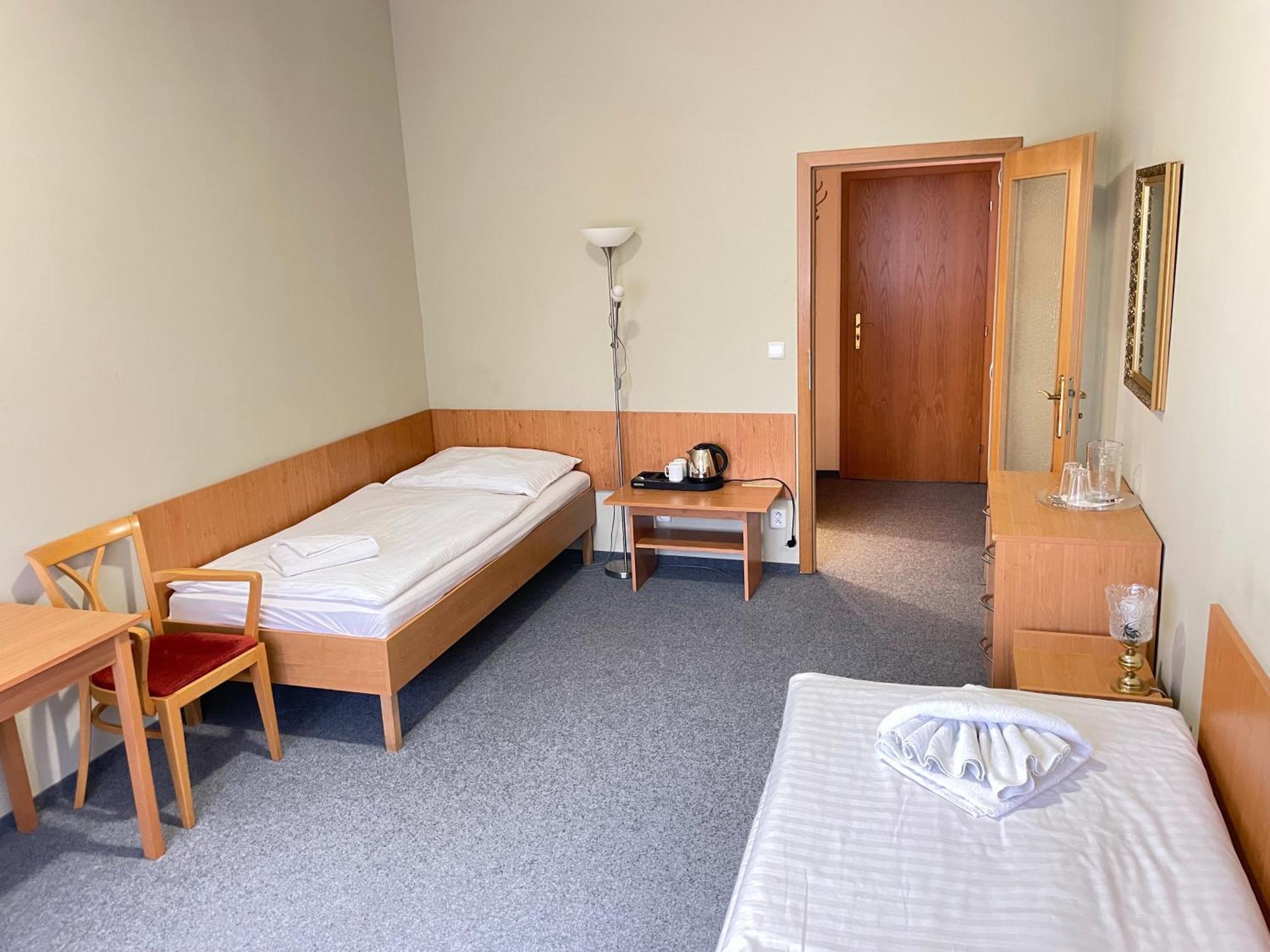Economy Zweibettzimmer