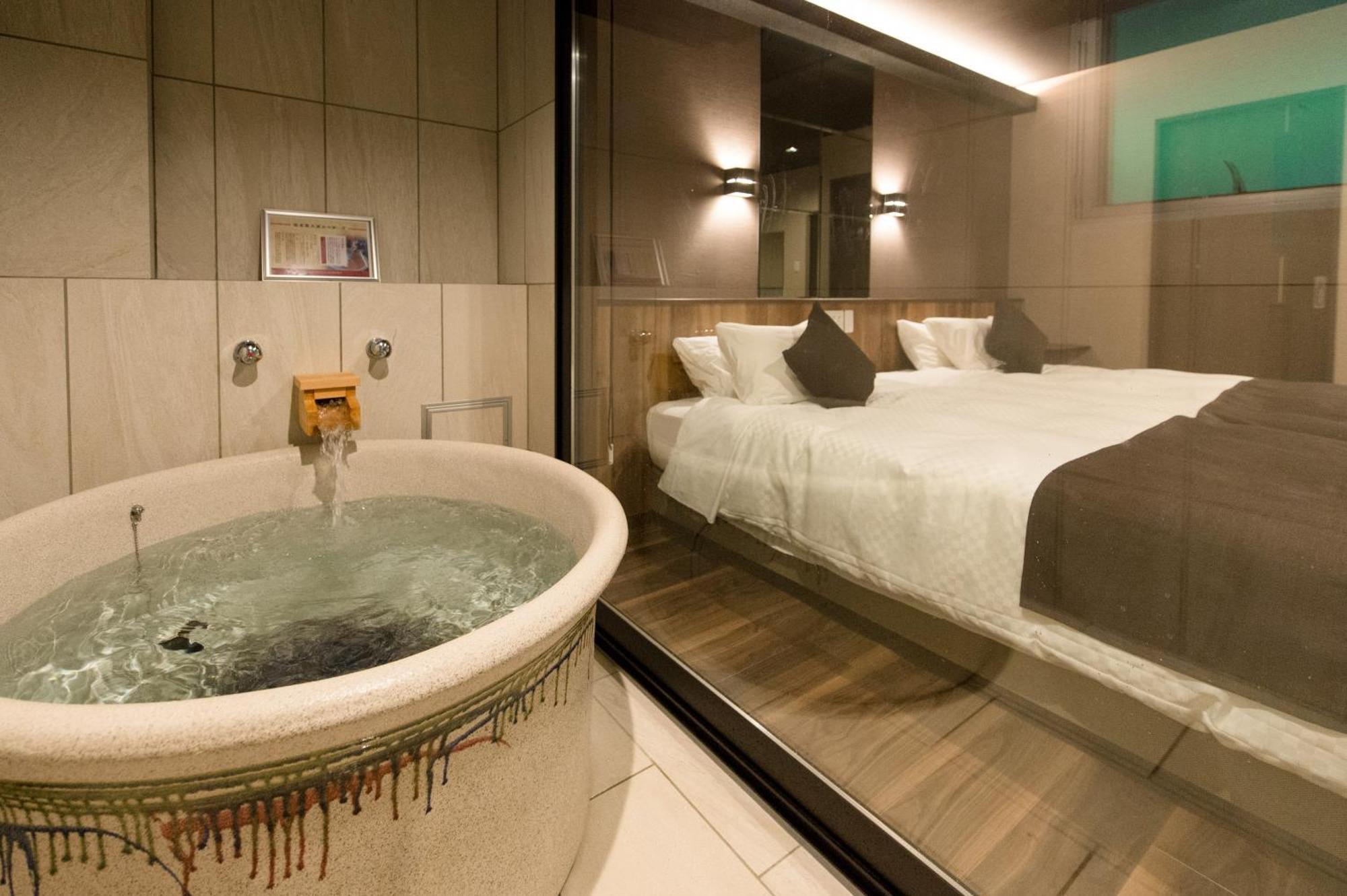 Superior Twin Room with Semi Open-Air Bath