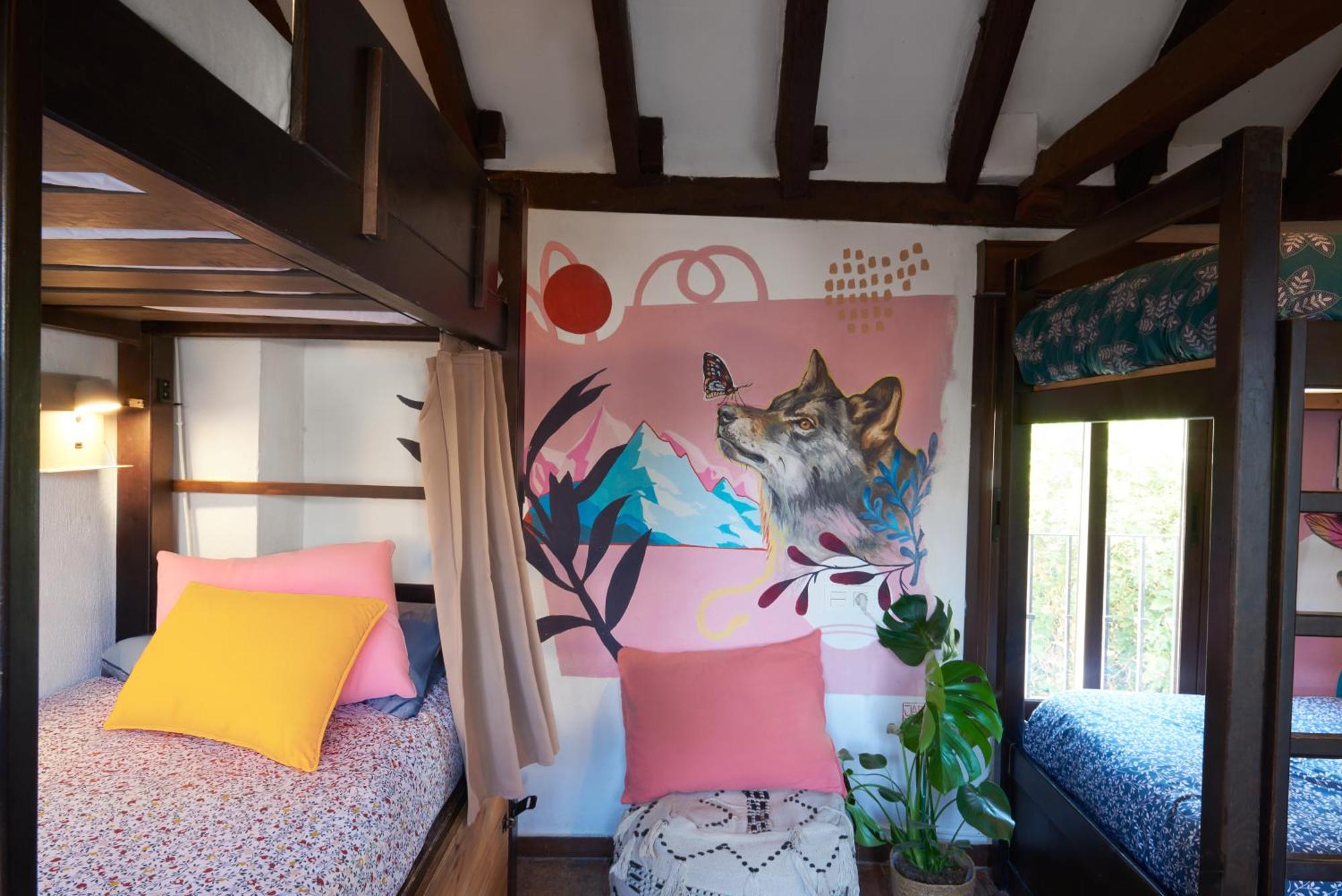 Bed 4-Bed Mixed Dormitory Room