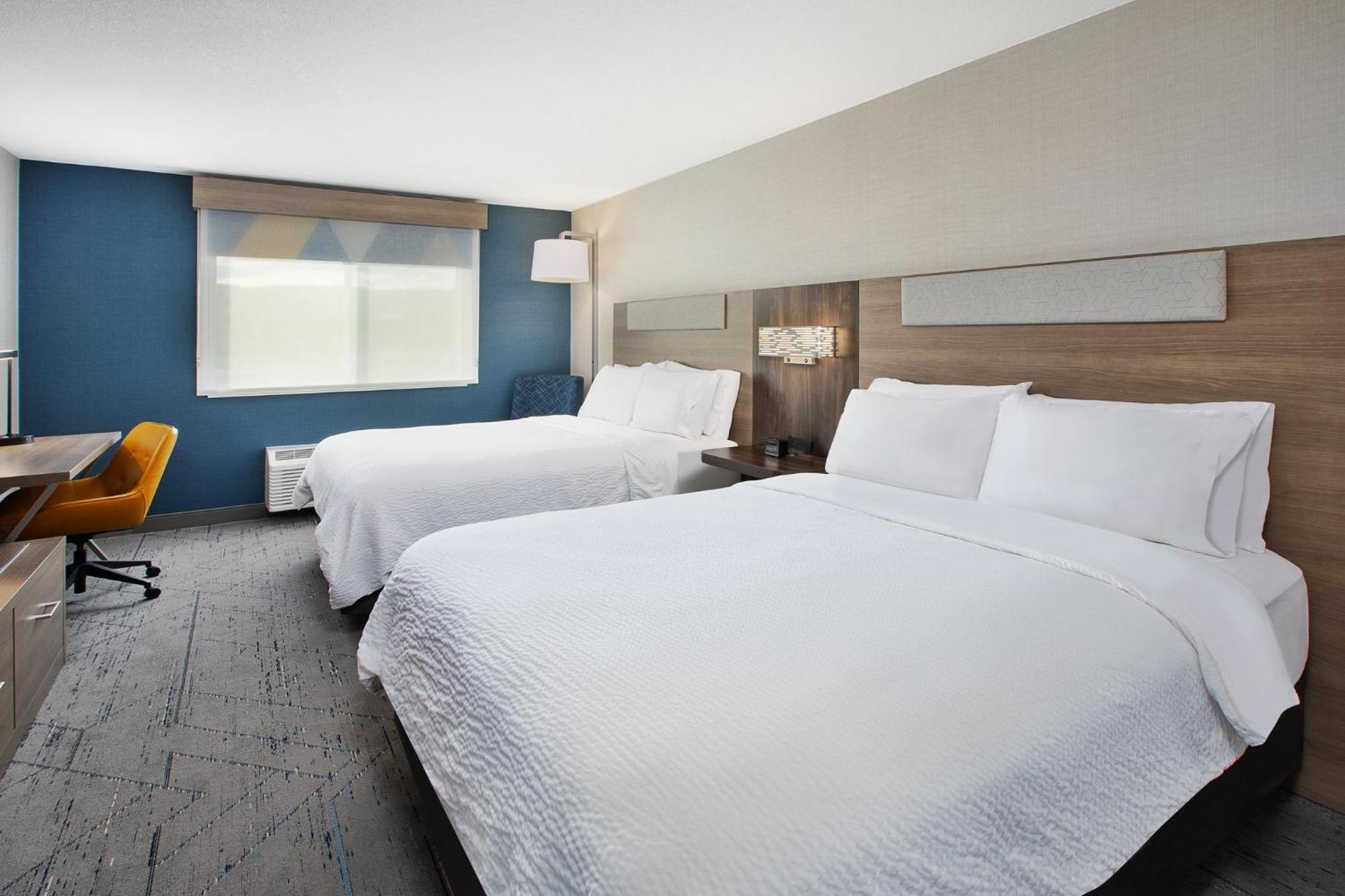 Queen Room with Two Queen Beds - Hearing Accessible/Non-Smoking