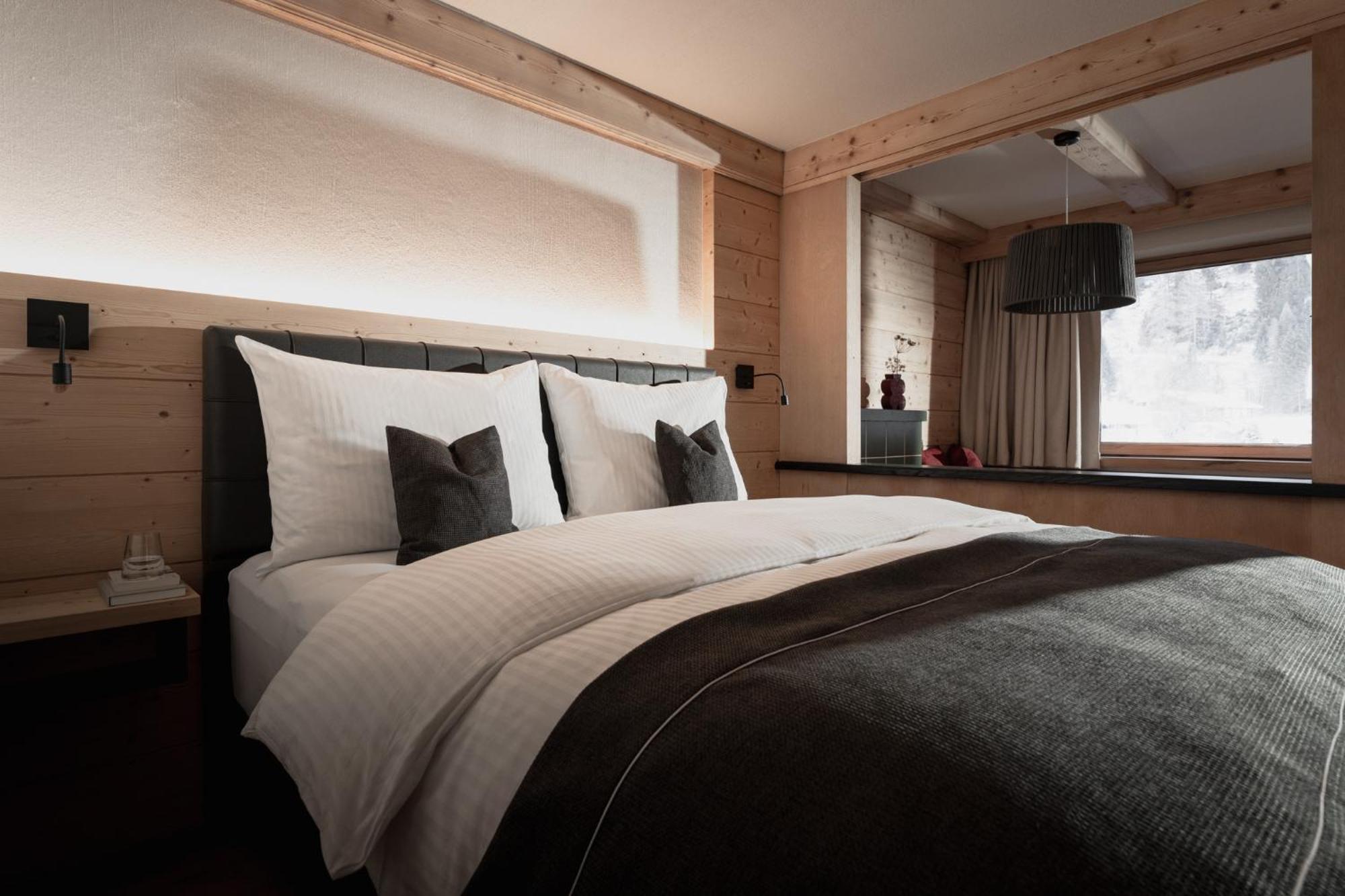 Grand Deluxe Double Room