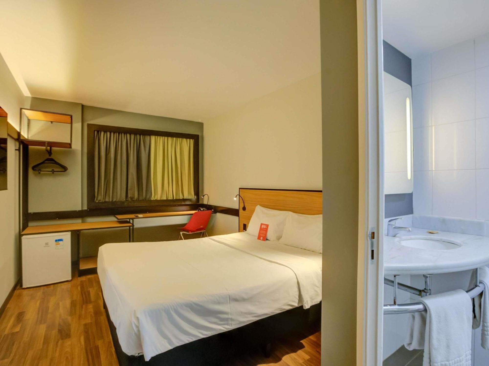 Habitación Doble Estándar con 1 cama supletoria de niño