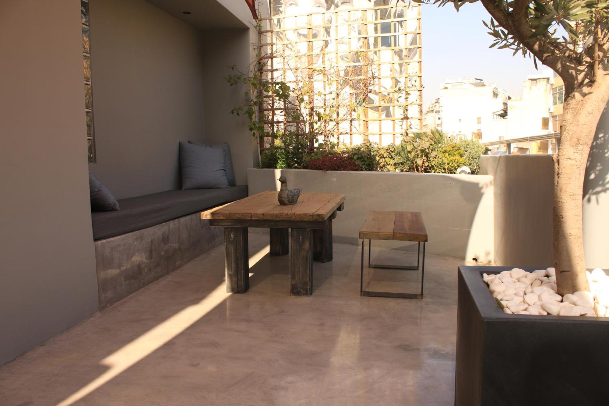 Executive Suite City View & Balcony