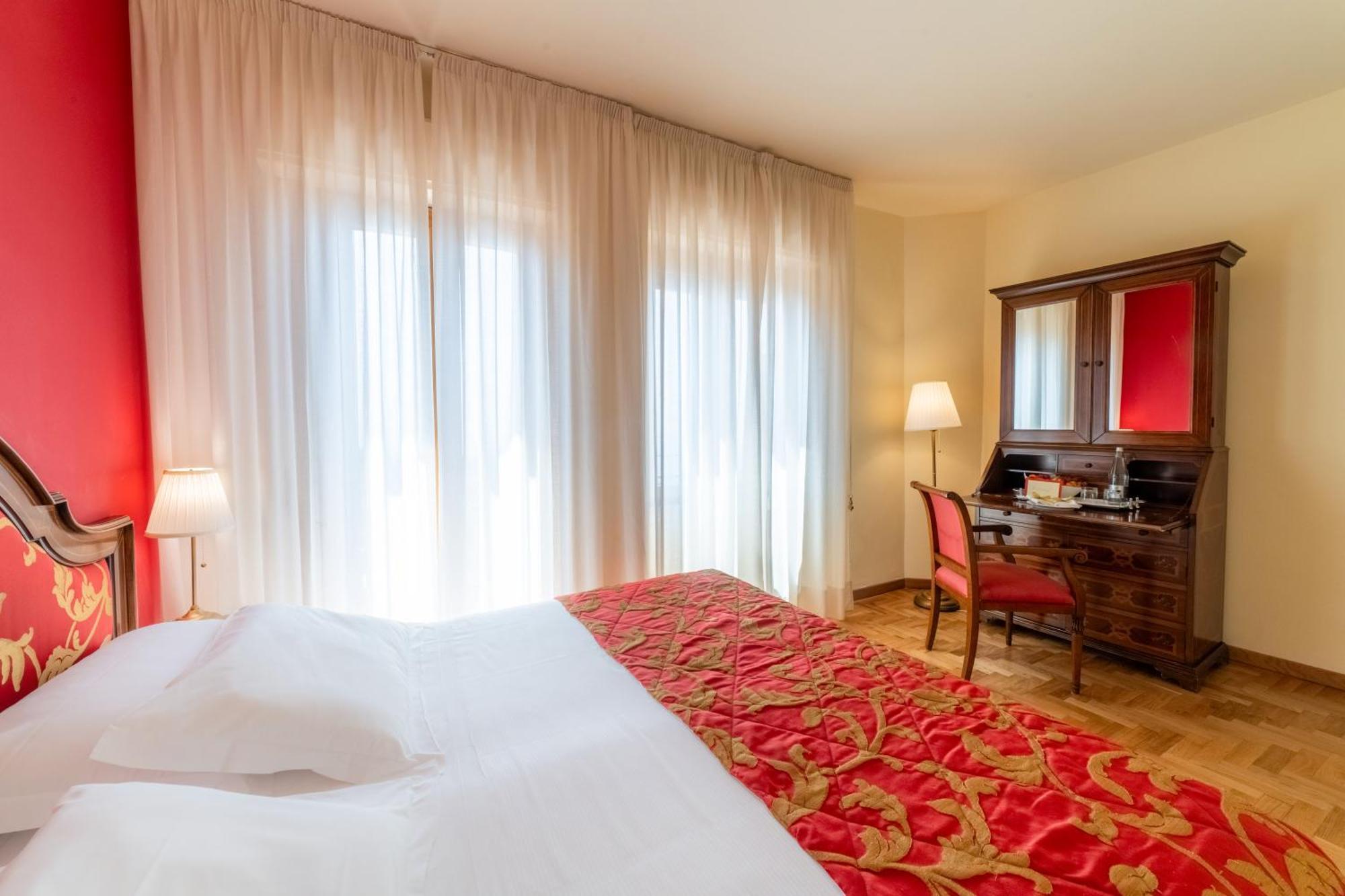 Superior Double or Twin Room Sea View