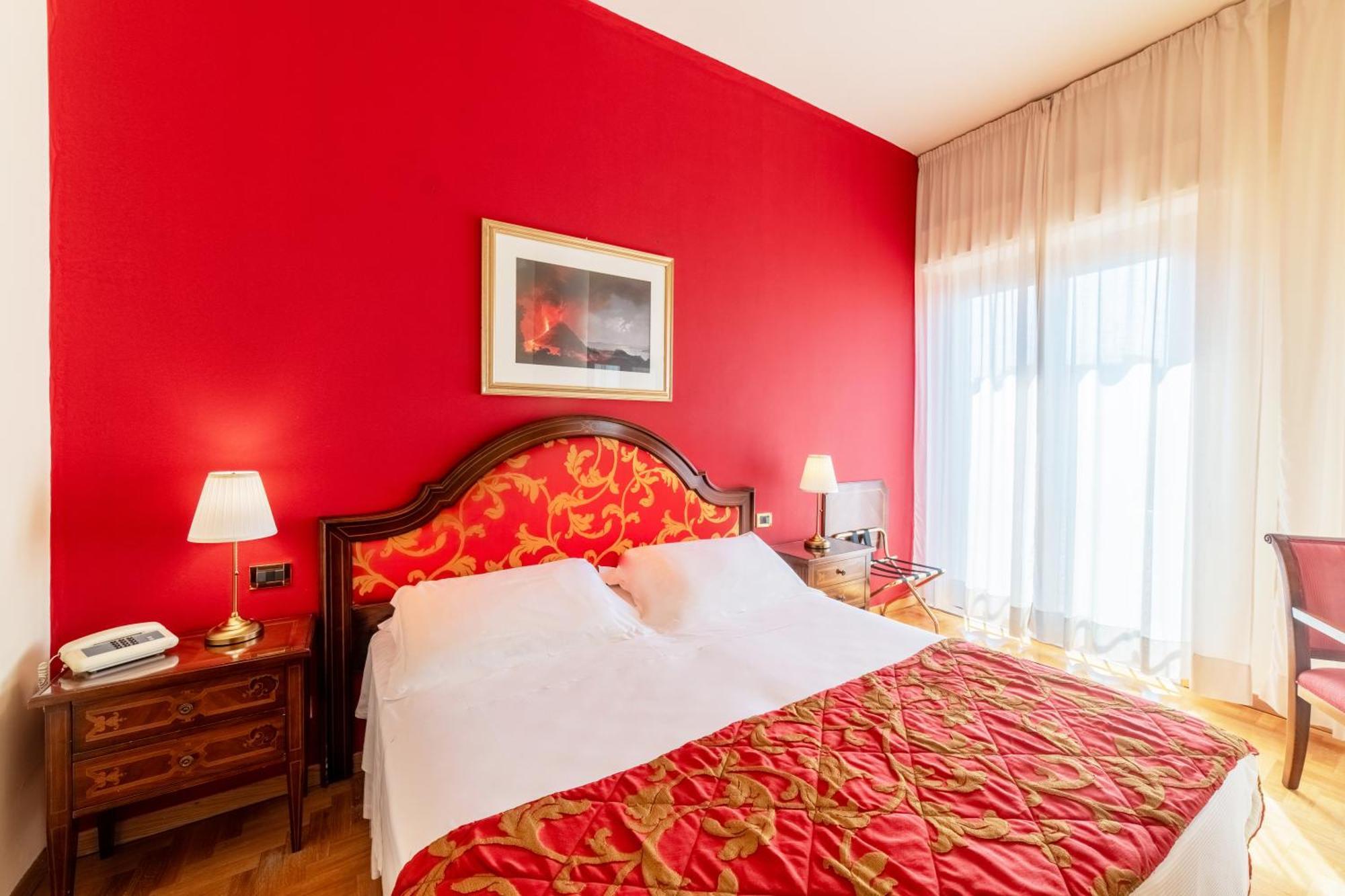 Classic Double or Twin Room Balcony