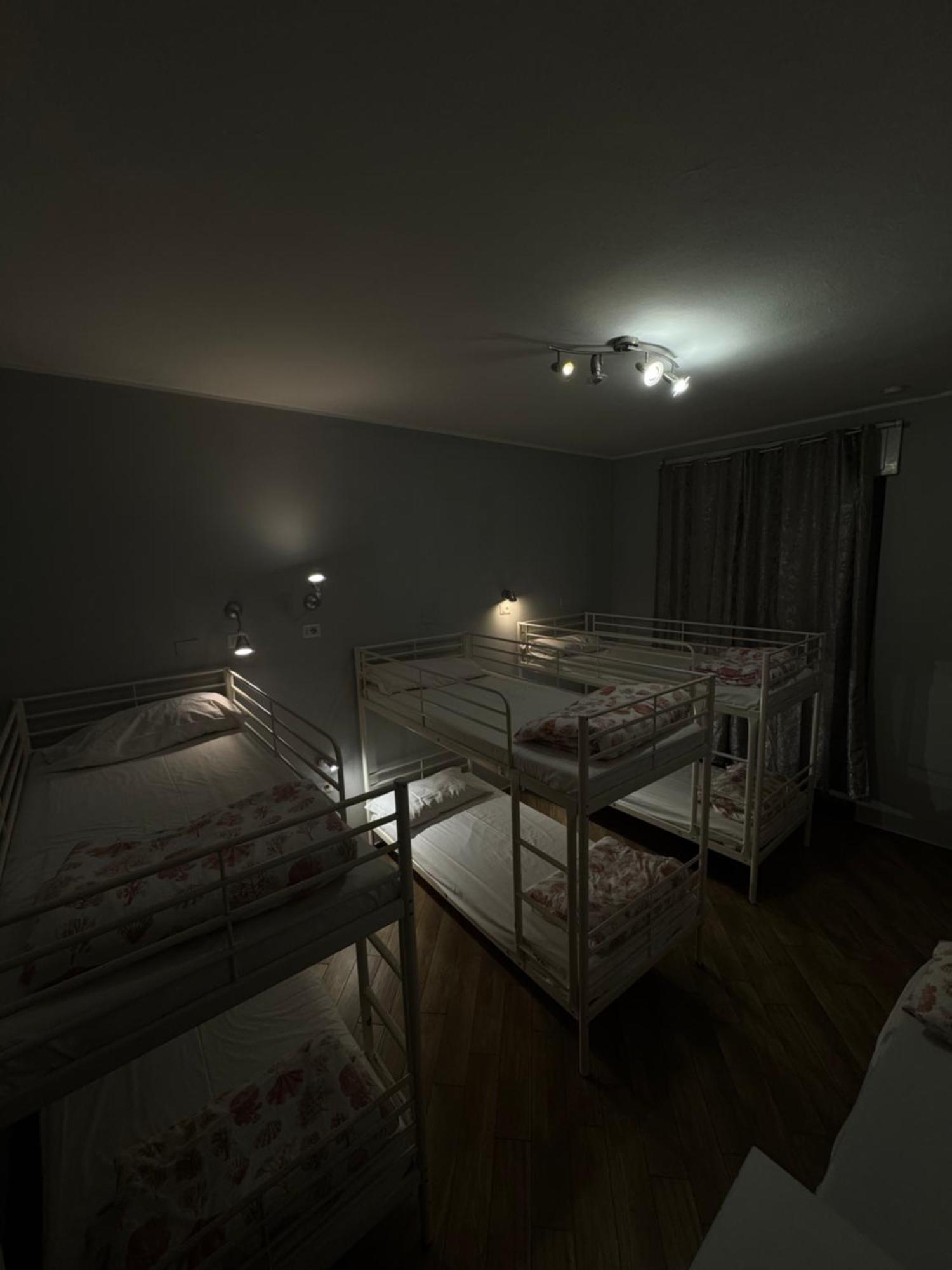 Bed 6-Bed Female Dormitory Room