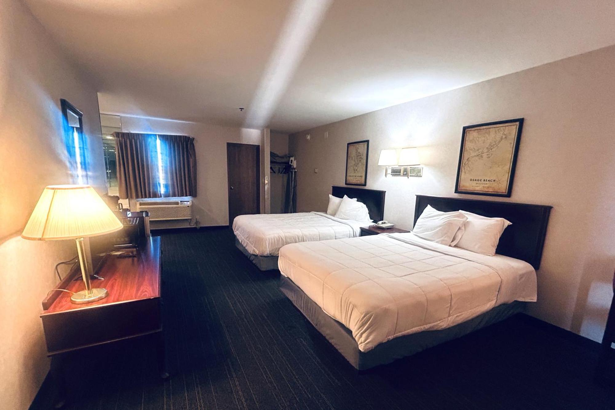 2 Full Beds Non-Smoking with Jetted Tub,1758380099:JPEG