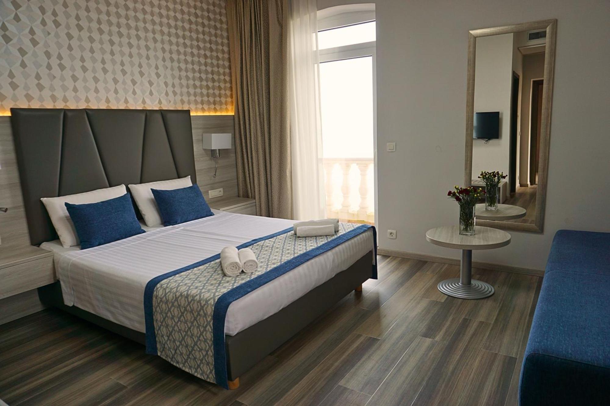 Double Room Balcony Sea View