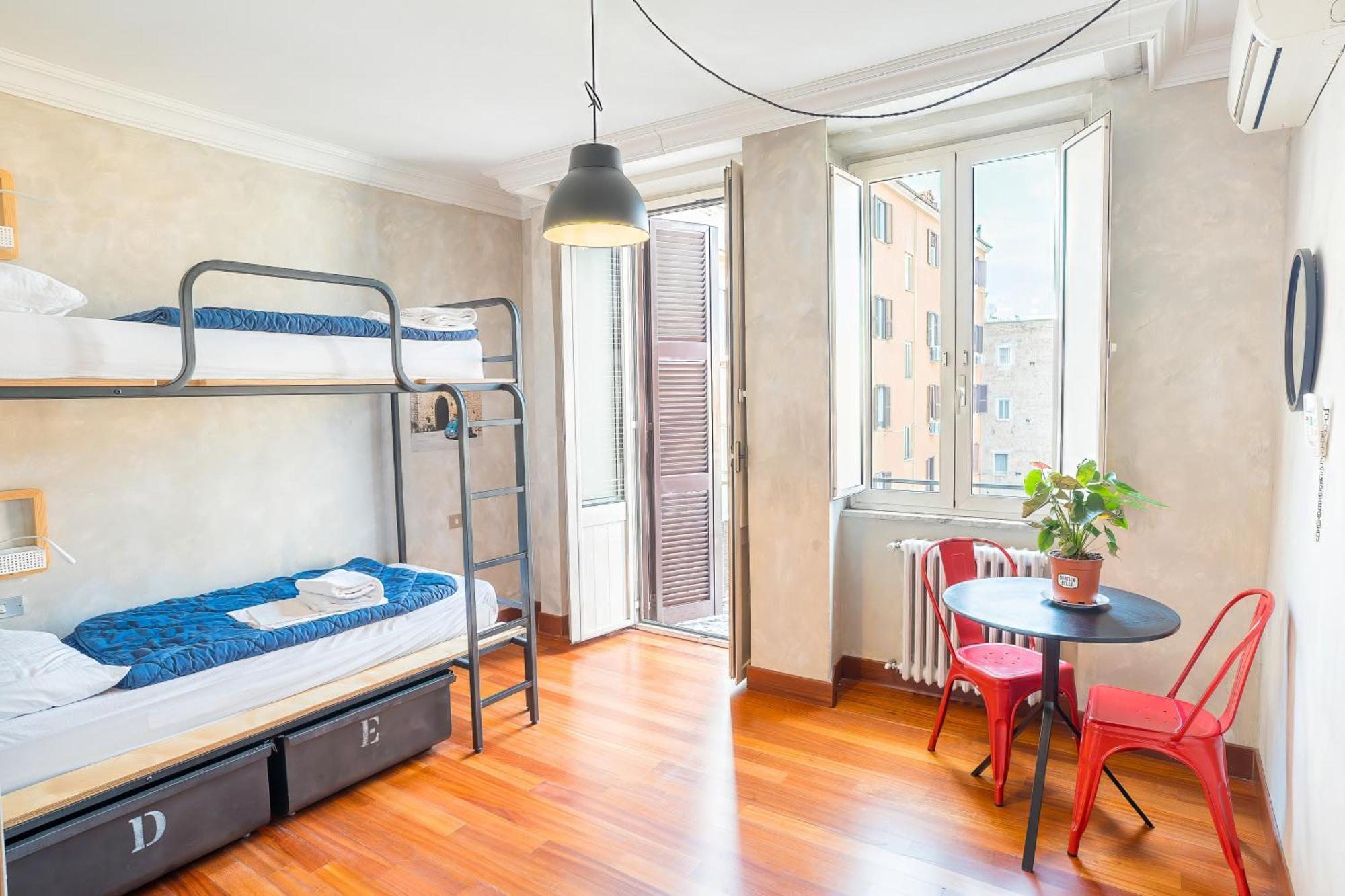 Chambre Quadruple avec Salle de Bains Privative