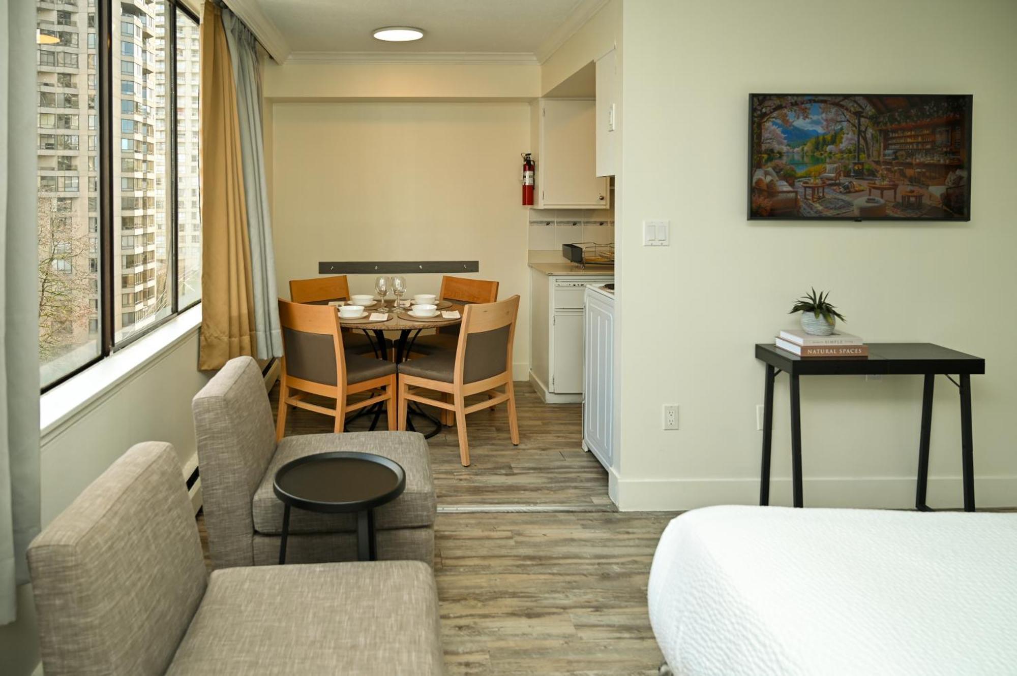 One Bedroom Apartment Harbour View