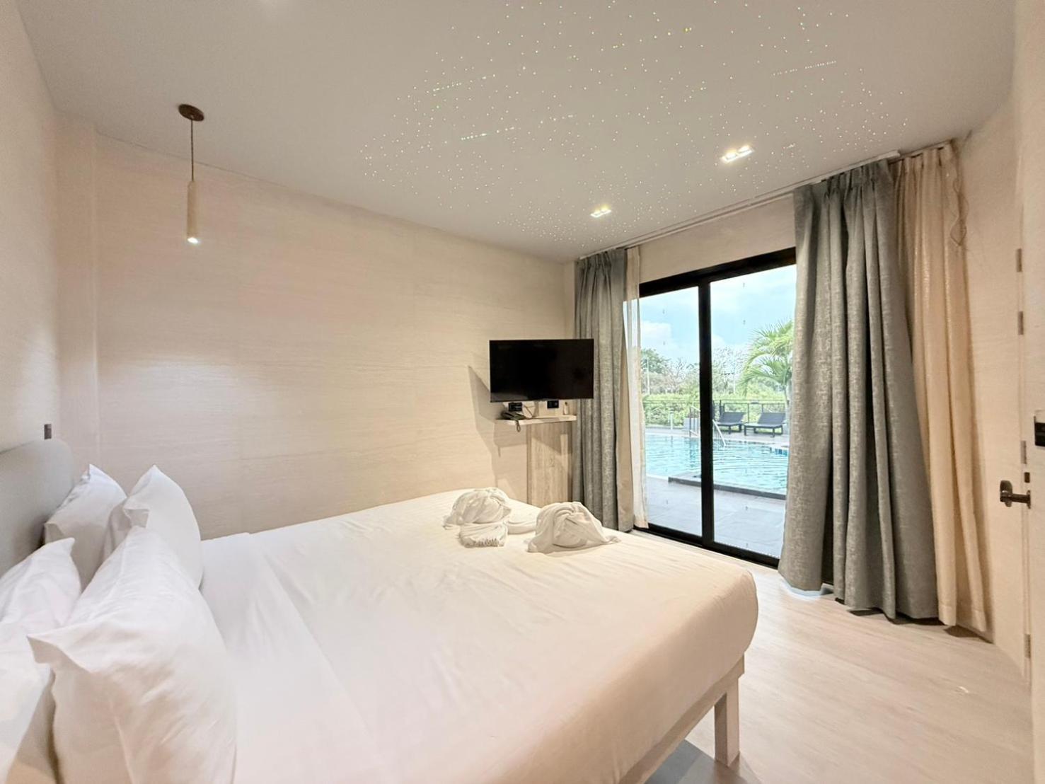 Double Room Pool View,1765615904:JPEG